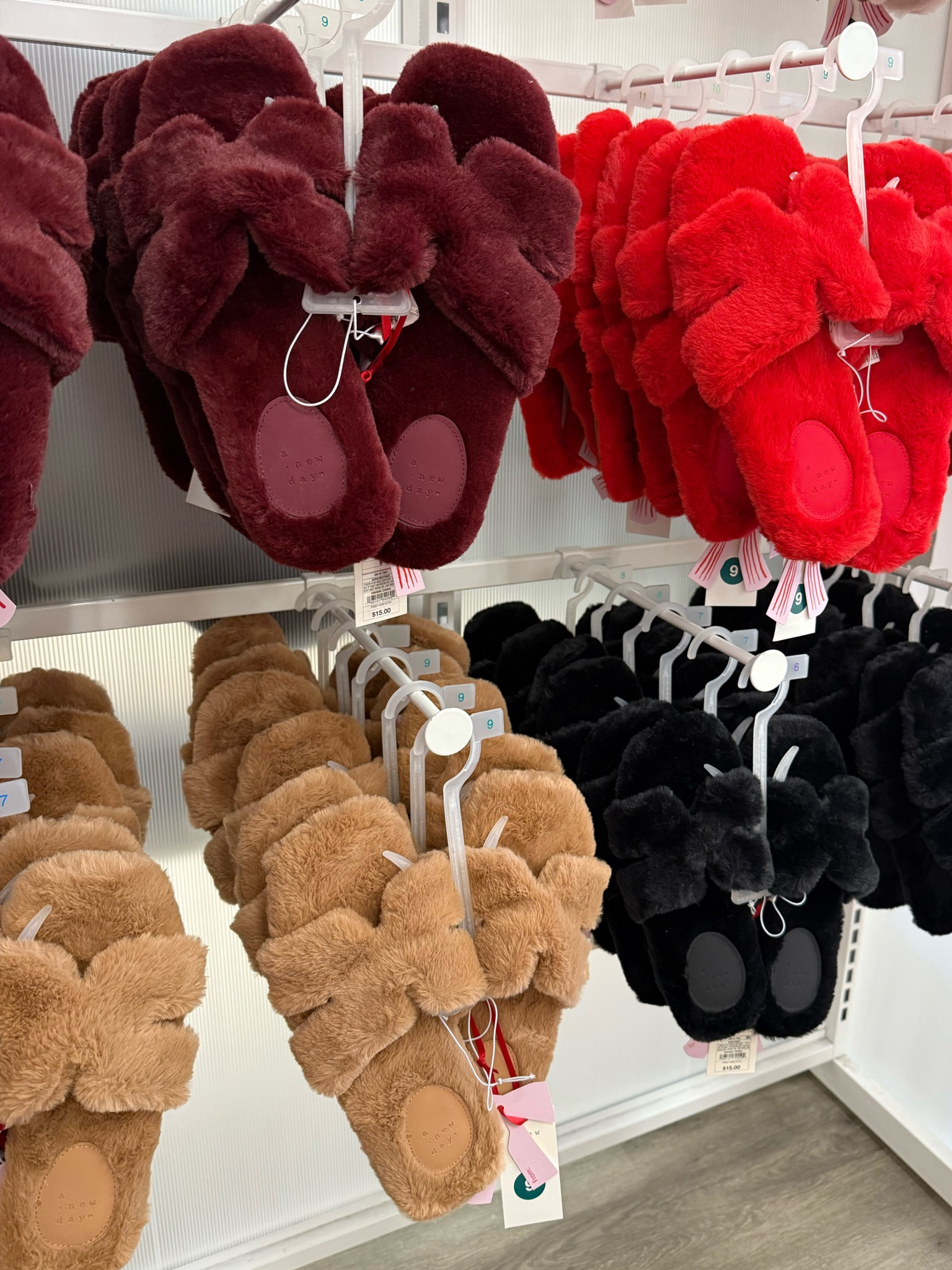 Perfect gift for the holidays. I normally wear between a size 8-9 and needed these in a size 8

#slippers #stockingstuffer #christmasgift #fauxfur #target #targetfinds

#LTKGiftGuide #LTKFindsUnder50 #LTKHoliday
