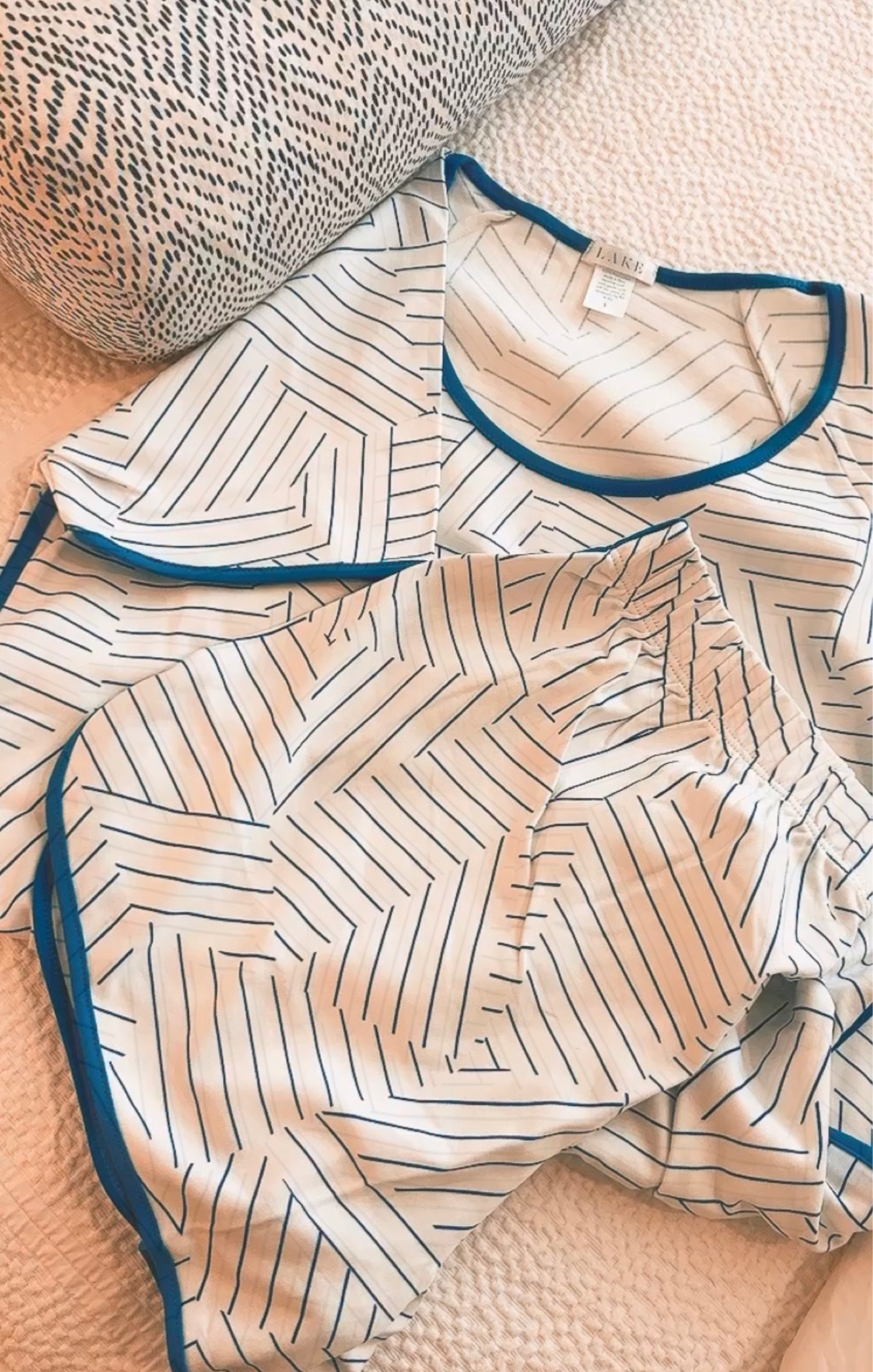 Lake is having an amazing sale! 50% off select styles including this adorable collaboration with Schumacher! Perfect to grab a set so you can match with your fam on vacation this summer or spring break! 

#LTKsalealert #LTKSeasonal