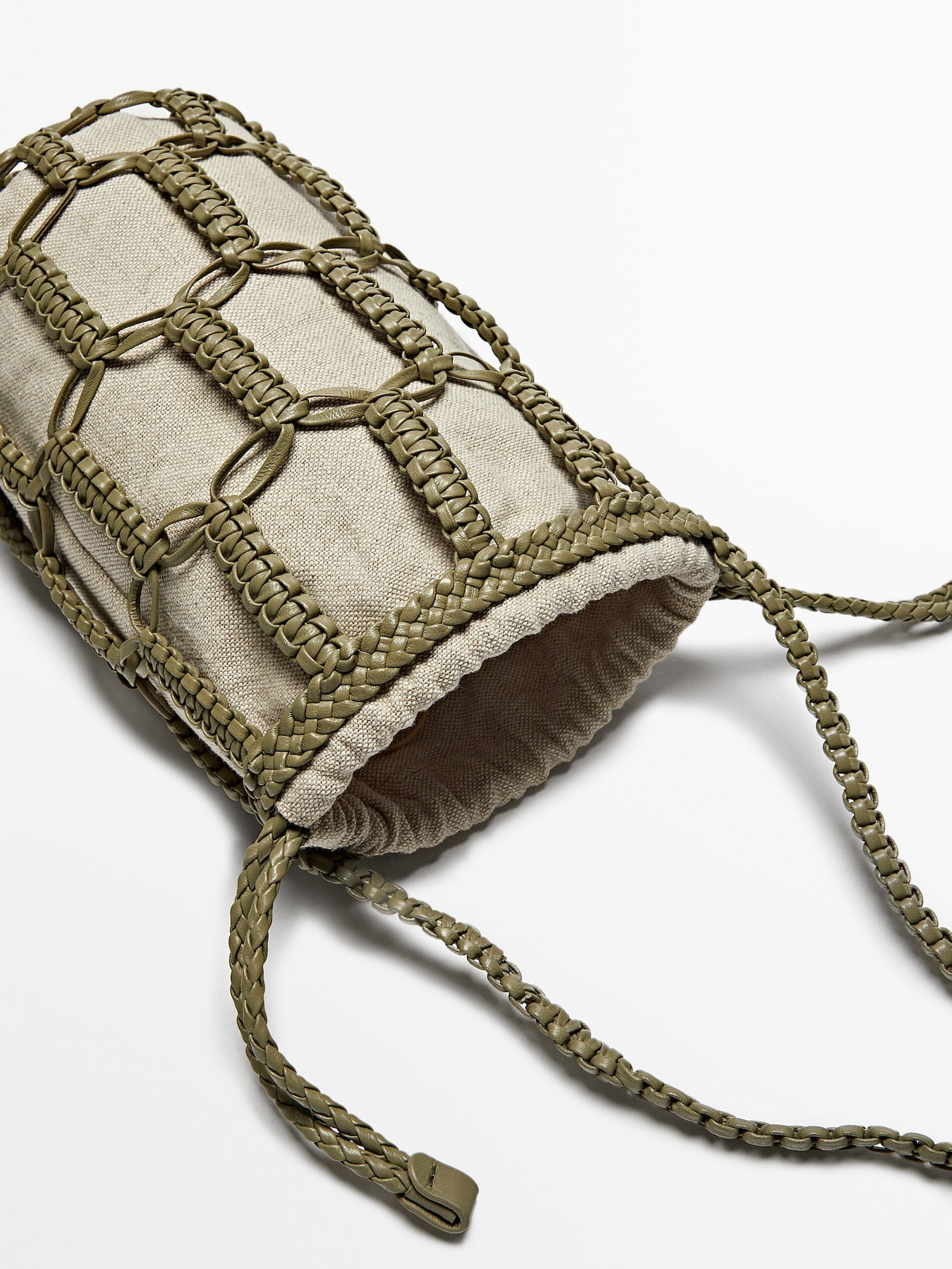 Nappa leather woven mini bucket bag | Massimo Dutti US