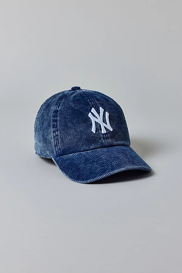 Mitchell & Ness MLB New York Yankees Corduroy Dad Hat in Navy, Men's at Urban Outfitters | Urban Outfitters (US and RoW)