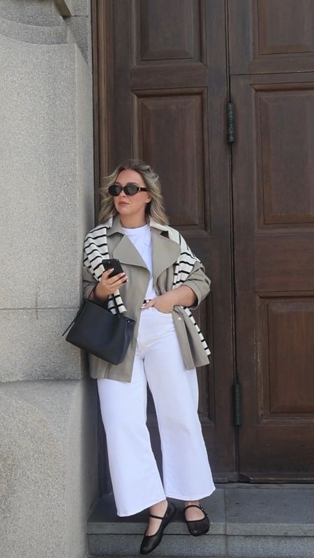 spring summer street style 🚶🏼‍♀️

I sized up a couple in these jeans

H&M / Massimo Dutti / Arket / COS / Tu Clothing / Sainsbury’s / Celine / Mantra / Ballet Flats / Classic Outfit / Classic Style / White Jeans / Short Trench / Stripe Knit 

#LTKmidsize #LTKmodest #LTKsummer
