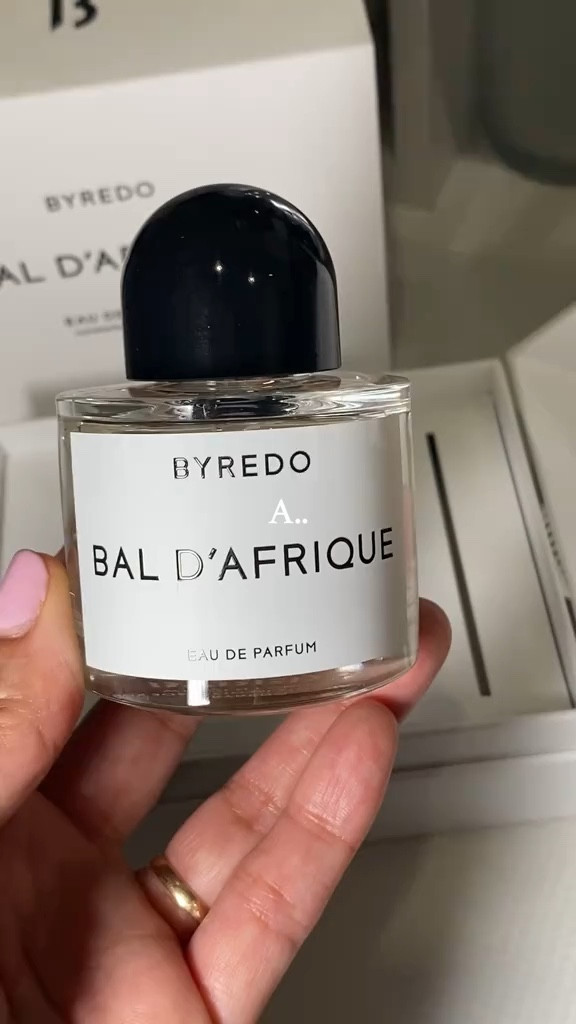 Bal D'Afrique, a very rich, fresh scent, perfect for everyday.
Top notes: Amalfi Lemon, Marigold, Black currant, Bergamot and African Orange Flower
#everydayfragrance #byredo

#LTKWatchNow #LTKStyleTip #LTKBeauty