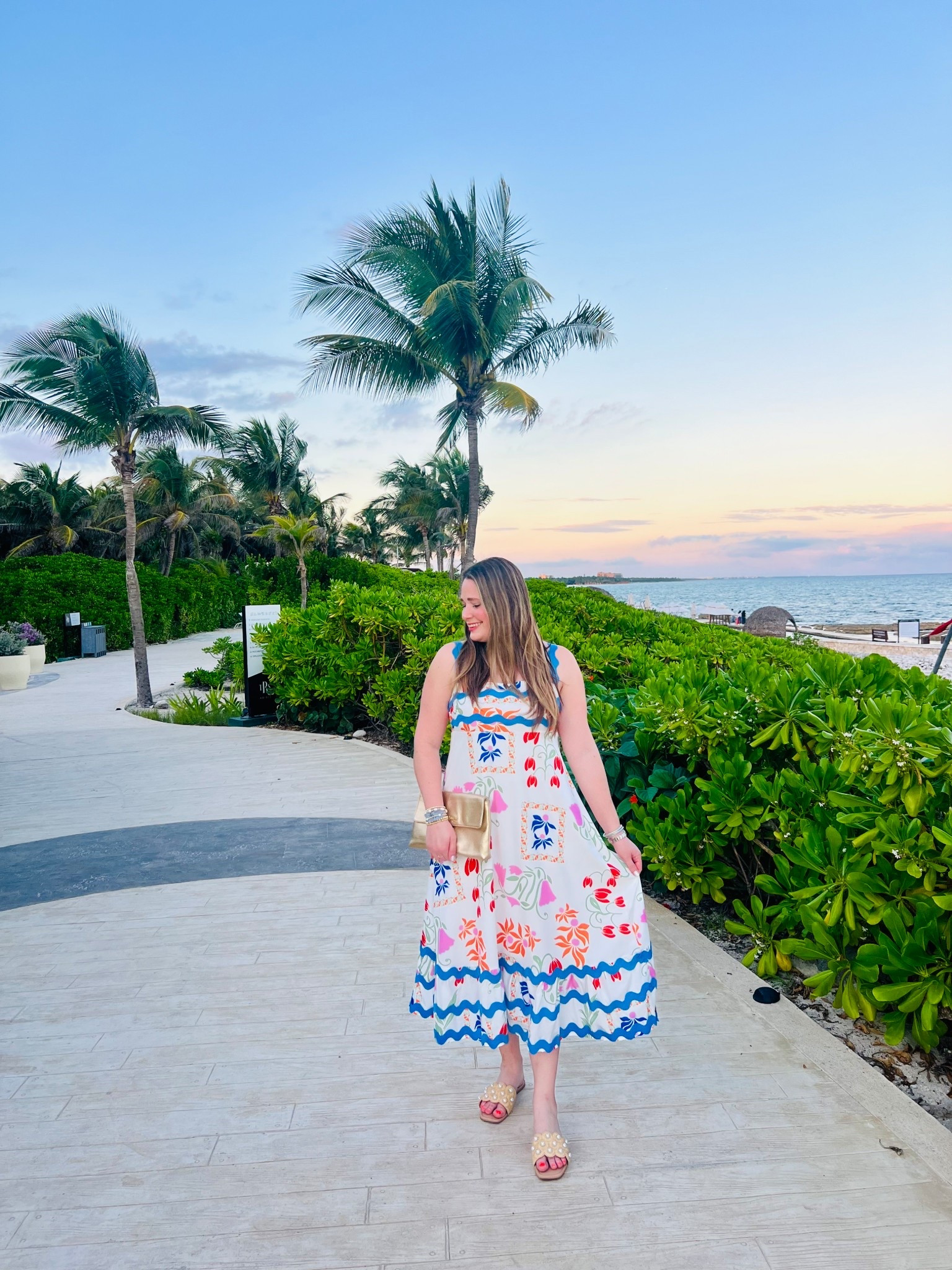 Tropical Vacation Outfit || Resortwear || Vacation Outfit || Mexico Trip Outfit 

#LTKTravel