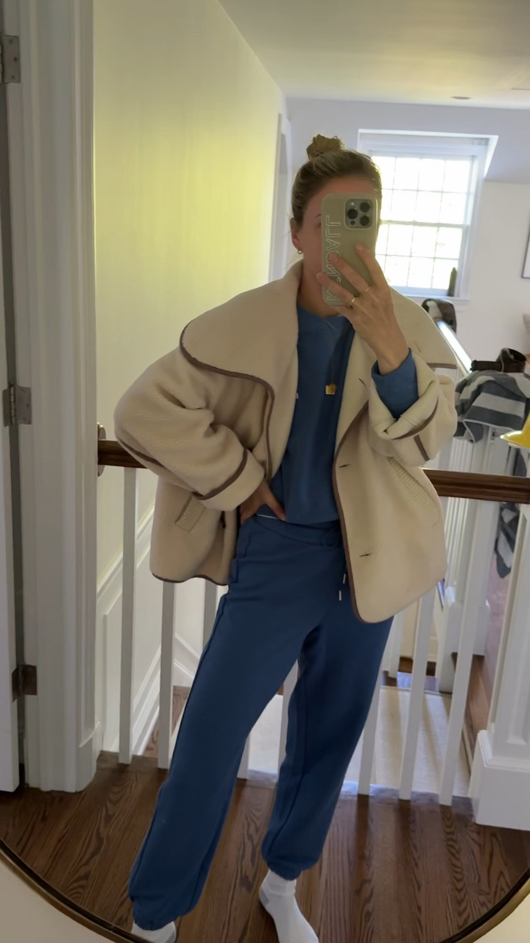 School drop off fit 
-small jacket 
-small sweatshirt 
-XS joggers (these run big so I sized down)