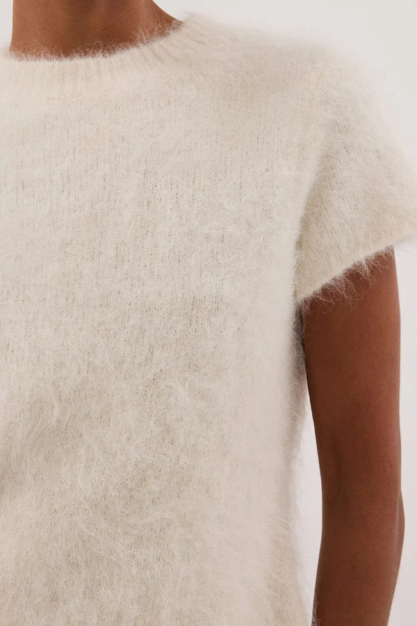 SALMA IVORY CAP SLEEVE KNIT TOP | DISSH