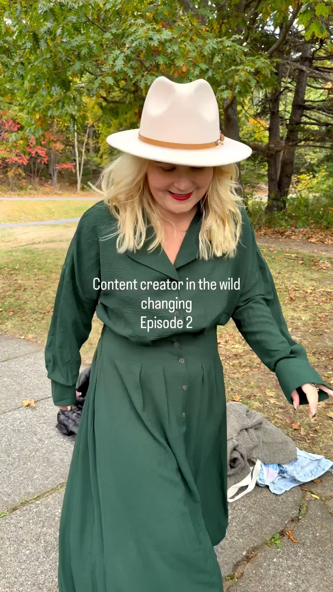 Changing in the wild should be considered an art😅

#artofchanging #behindthescenes #bts #acontentcreatorslife #batchcontent

#LTKSeasonal #LTKActive #LTKPetite