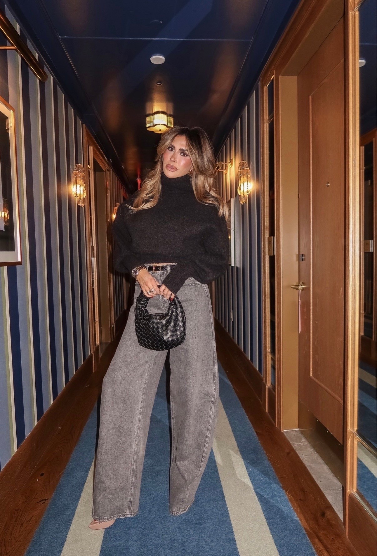 Fall outfit idea! These jeans go perfectly with dark clothes and accessories. I’m wearing a size 25 in jeans and XS in sweater! 🩶

Fall outfit idea, barrel jeans, turtleneck sweater, woven bag, Emily Ann Gemma

#LTKHoliday #LTKSaleAlert #LTKGiftGuide