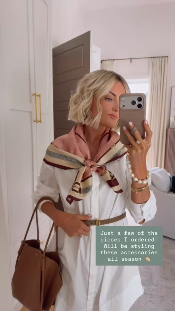 So excited to style these pieces all season long 😍👏🏼 @shopapp #ShopPartner

Loverly Grey, Shop App, fall fashion, fall outfit ideas, fall accessories