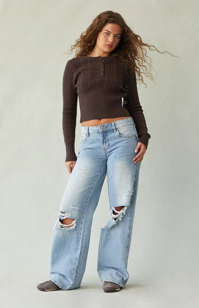 Women's Casey Ripped Knee Low Rise Baggy Jeans Medium Indigo - Size 32 | PacSun