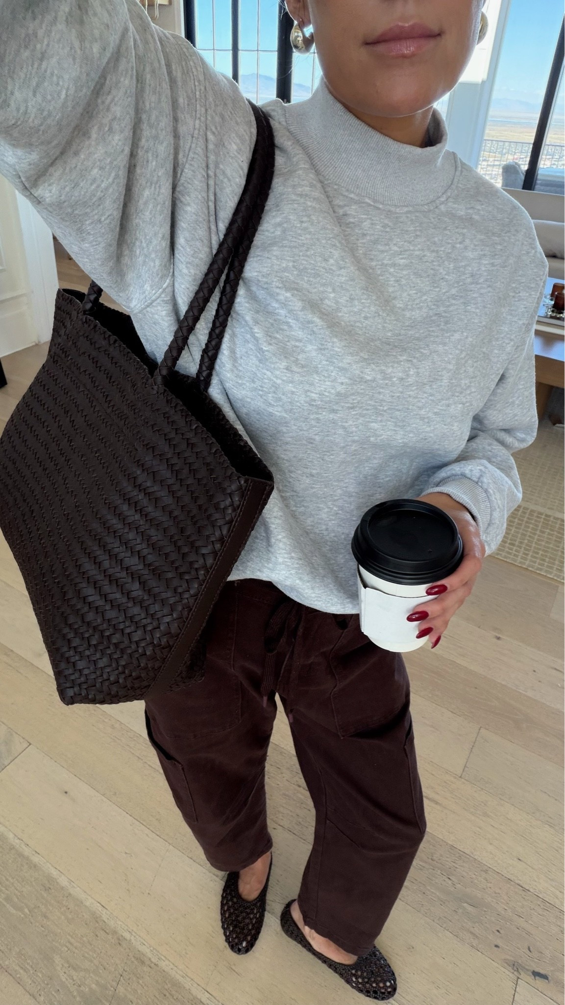 Easy casual fall outfit 🍂 loving these brown cargo pants and this mock neck gray sweatshirt 

Fall fashion, mom outfit, casual outfit, school drop off outfit, Madewell bag, woven tote

#LTKootd #LTKOver40 #LTKSeasonal
