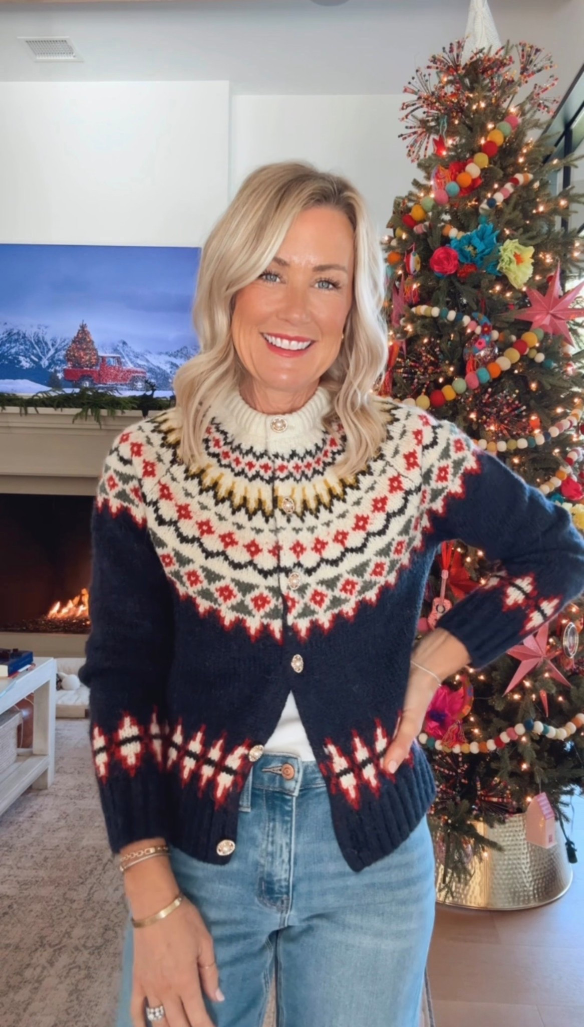 Love the detail and pattern on this sweater! Size Small 

#LTKSeasonal #LTKHoliday #LTKselfcare