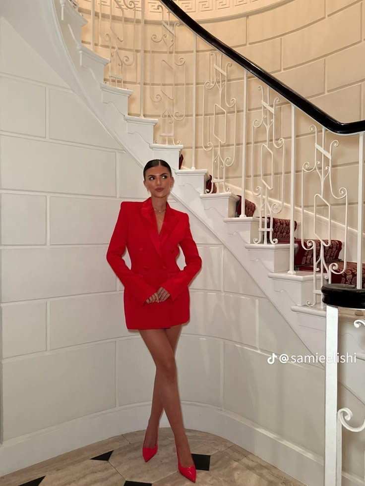Red blazer dress 
Red pumps 

#LTKBeauty #LTKootd #LTKWorkwear