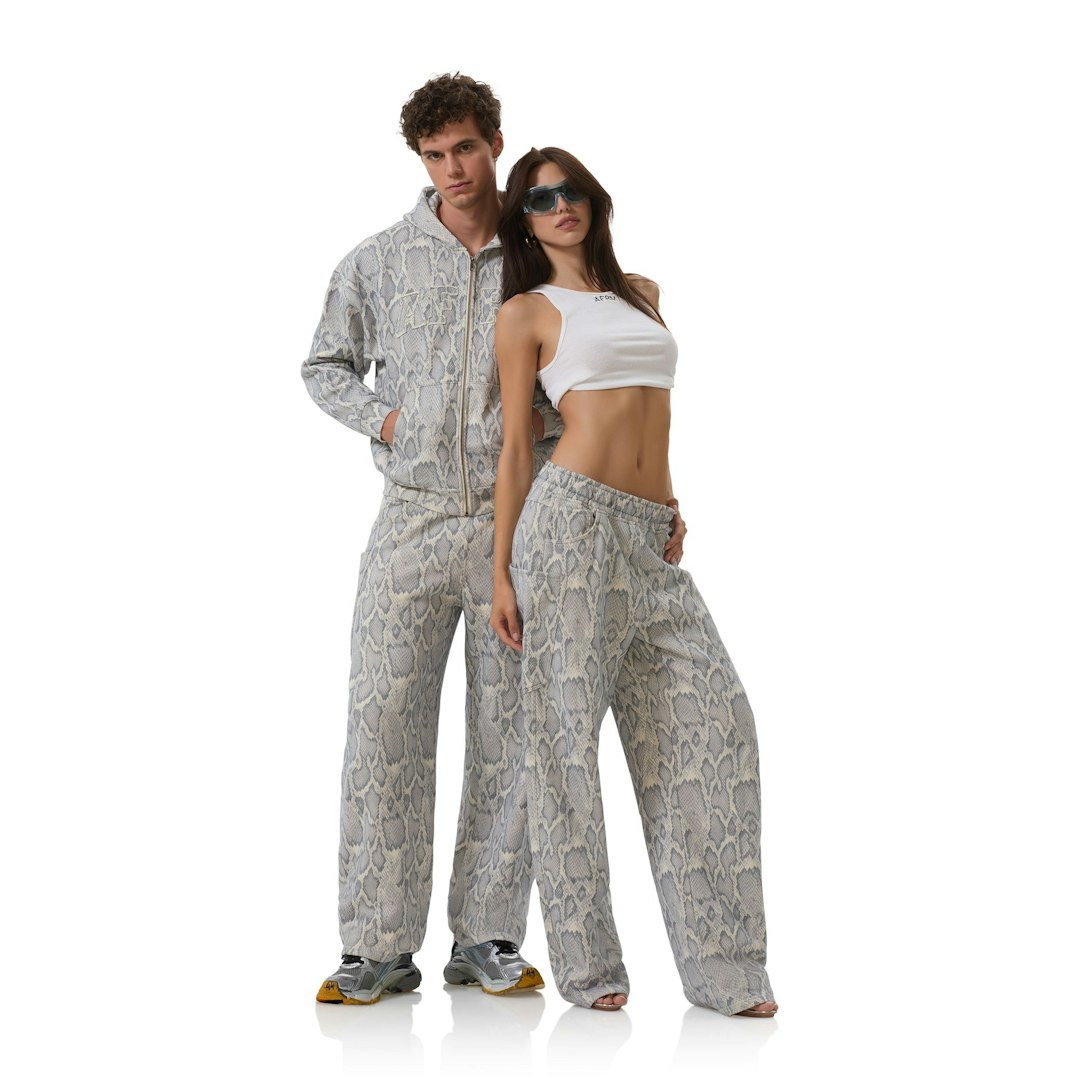 Ryan Barrel Sweatpant - Silver Snake | ShopAFRM