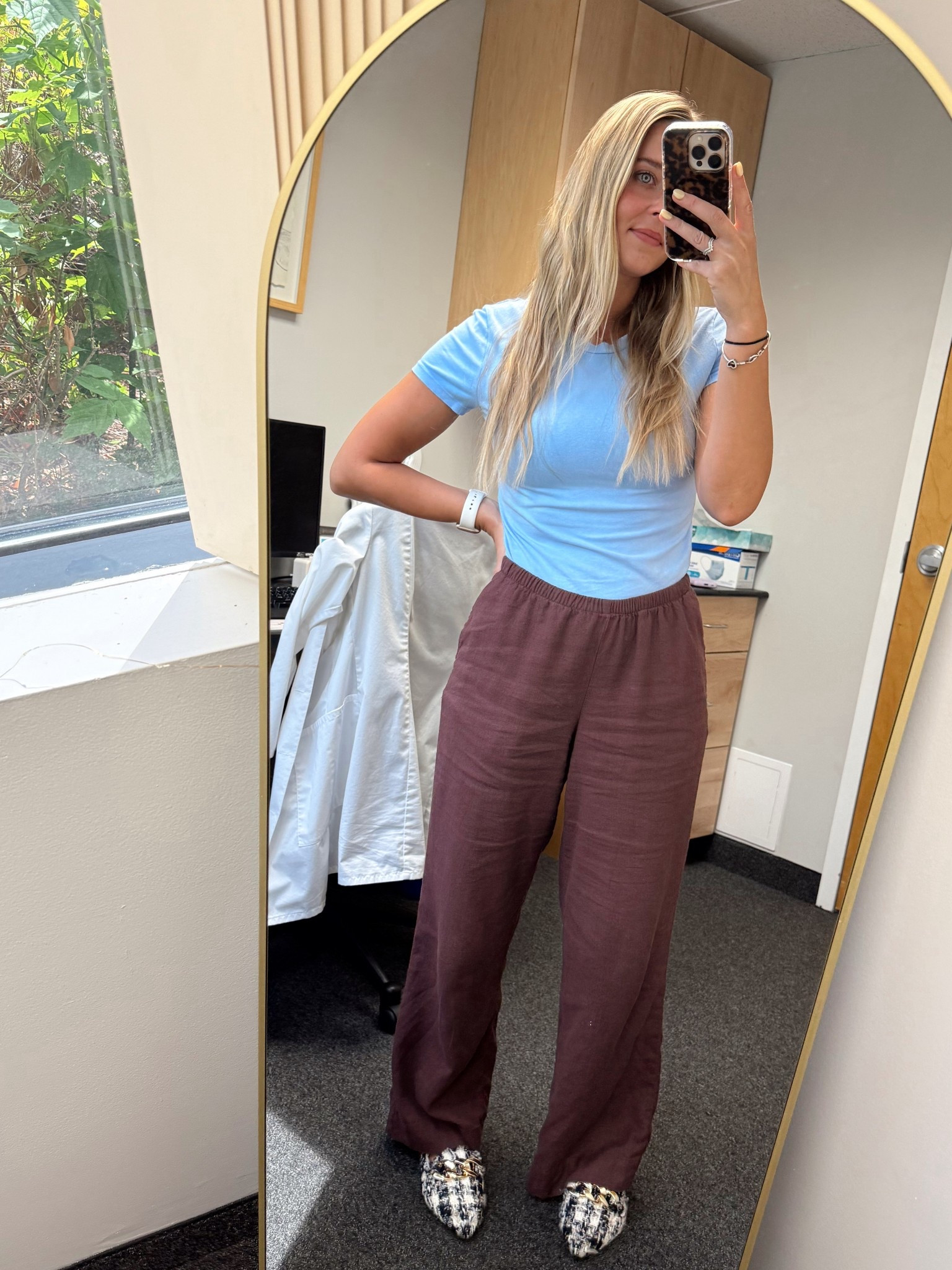 Work ootd💙

#workoutfit #ootd #target #linenpants #springoutfit #summeroutfit #abercrombie #stevemadden 

#LTKFindsUnder50 #LTKSeasonal #LTKSaleAlert