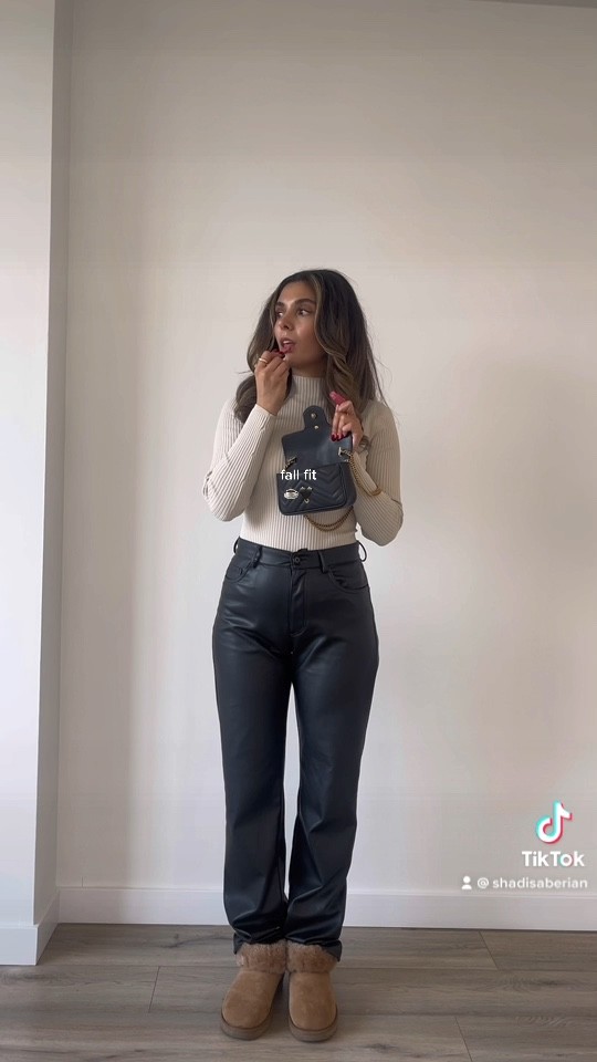 Fall outfit inspo ☕️🖤

#LTKunder50 #LTKstyletip #LTKbeauty