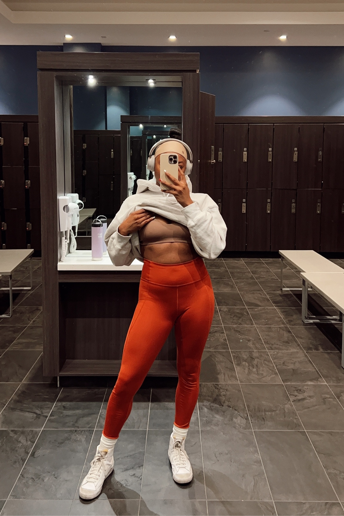 workout fit with a pop of color 🤩 

*use code ‘GFC25AMANI’ for $25 off your first purchase with girlfriend collective 🫶🏾

sports bra (s)
leggings (s)
nike blazers (9w)

#LTKfit #LTKstyletip