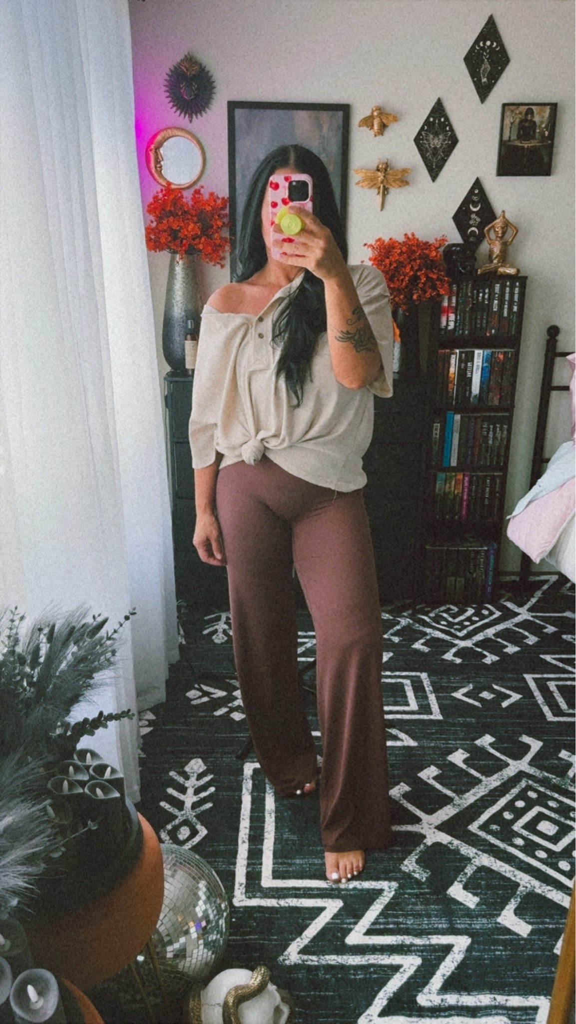 Code: ambergoobs at Threebirds saves$$. I have the color Plum Brown in the leggings.

#LTKootd #LTKMidsize #LTKOver40