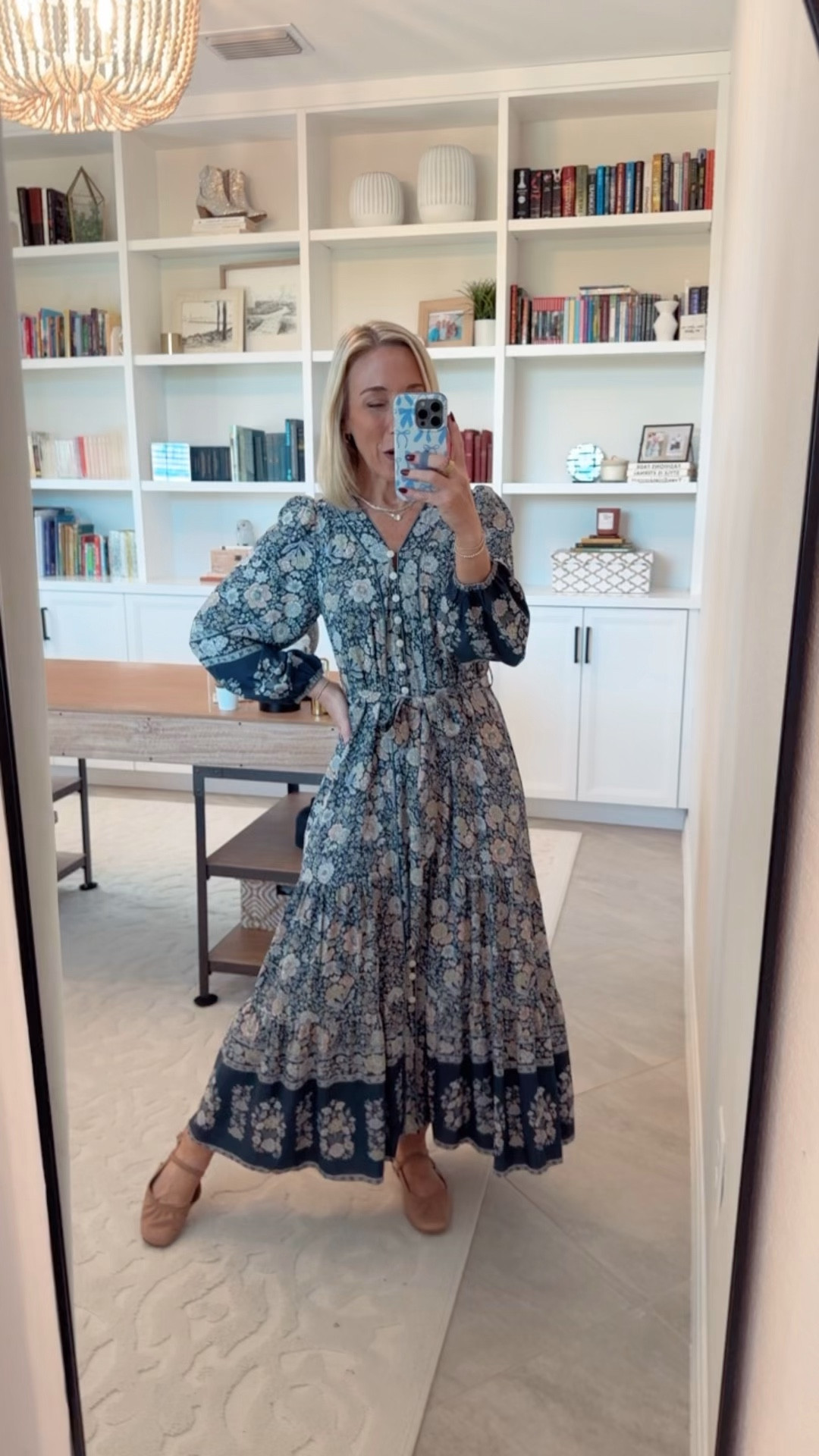 Week of Work Wear: 

WEDNESDAY: long sleeve maxi dress - size small // nude sling back flats - tts. 
. * teacher outfit, teacher clothes, teacher style, office outfit.
 

 

#LTKFindsUnder50 #LTKWorkwear #LTKSeasonal