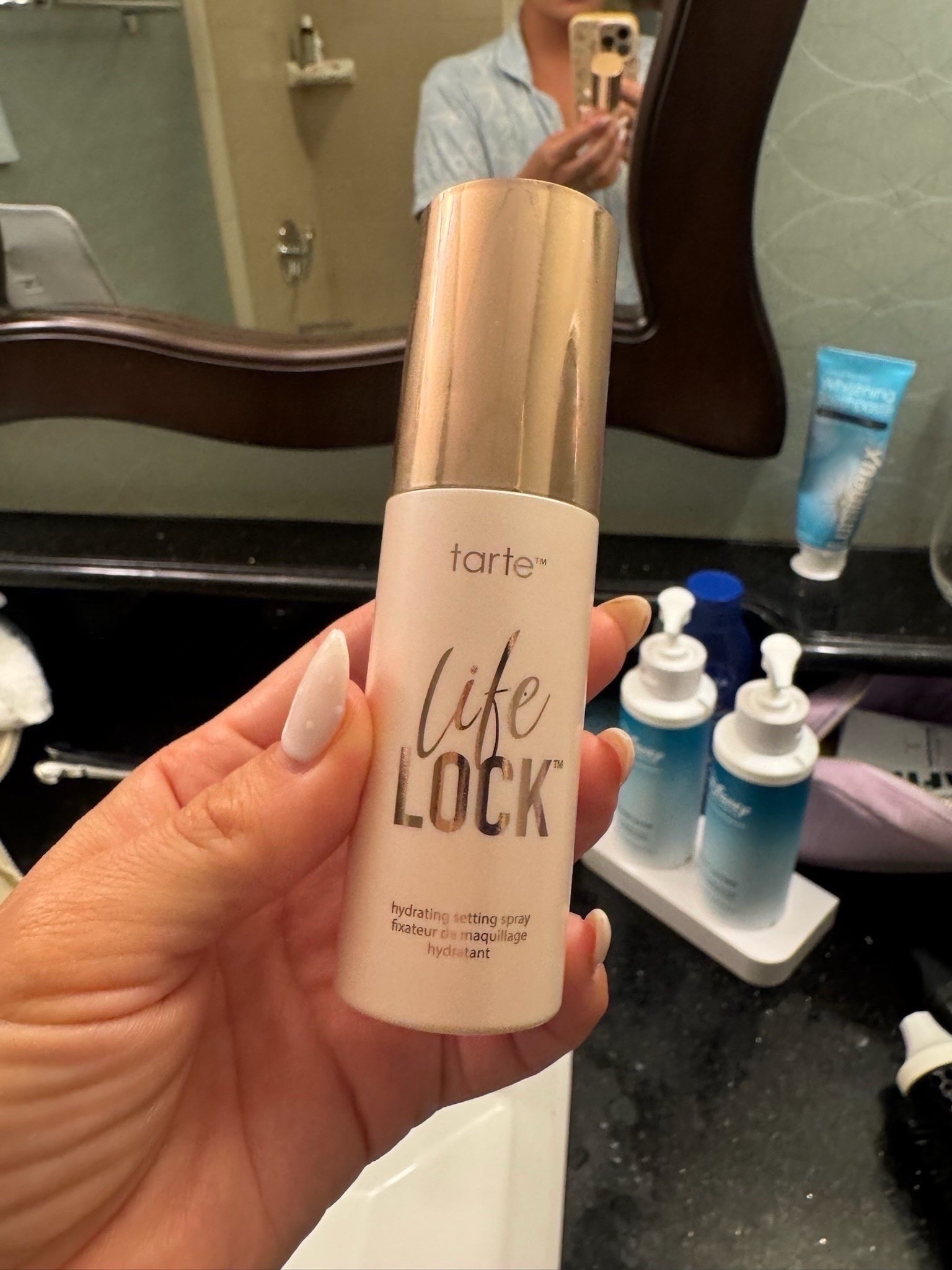 This setting spray keeps my makeup looking fresh all day!

Tarte, tarte make up, tarte spray, setting spray, make up spray, Britt Horton, California

#LTKselfcare #LTKTravel #LTKBeauty