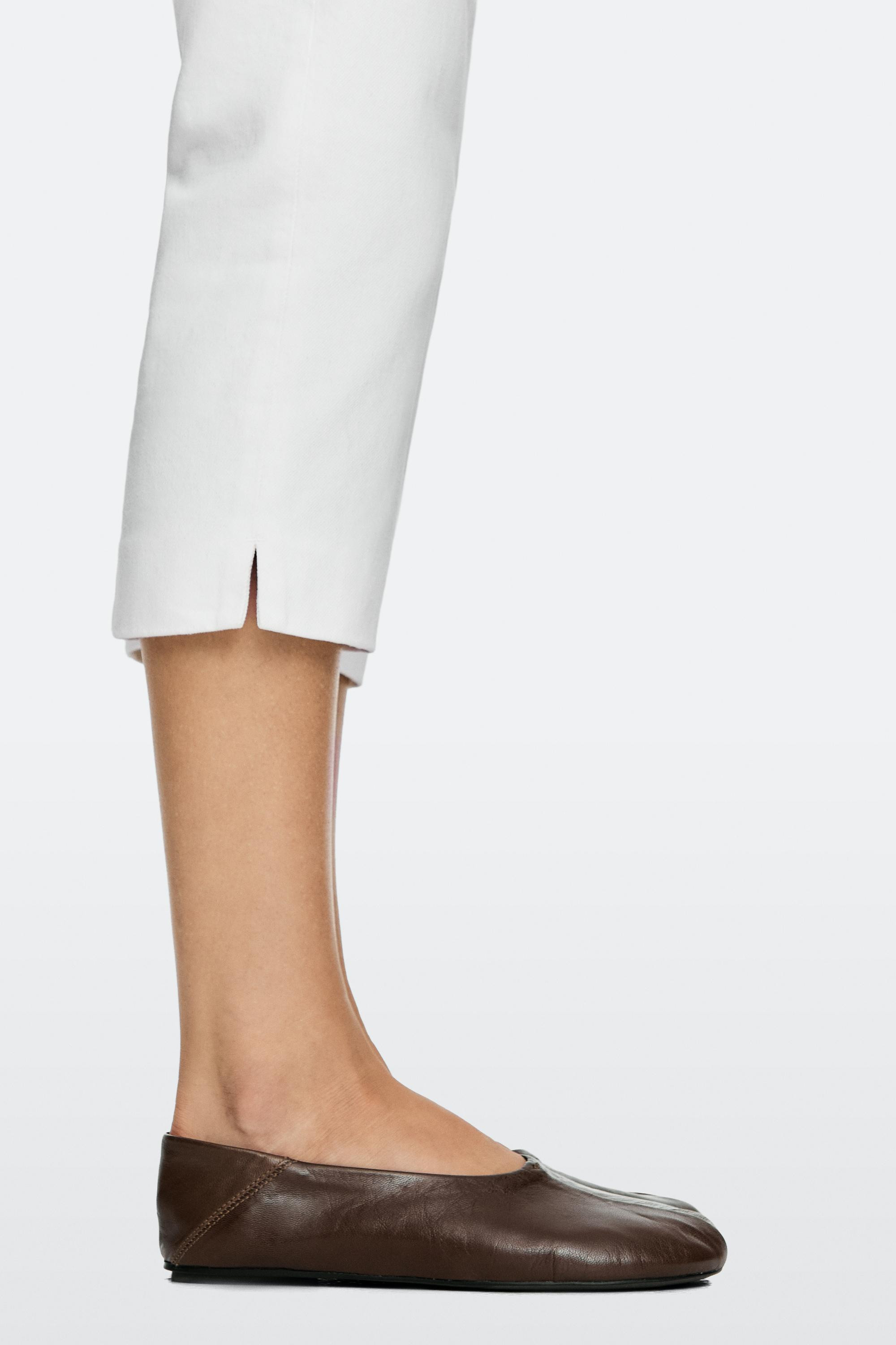 Soft leather ballet flat | Massimo Dutti UK