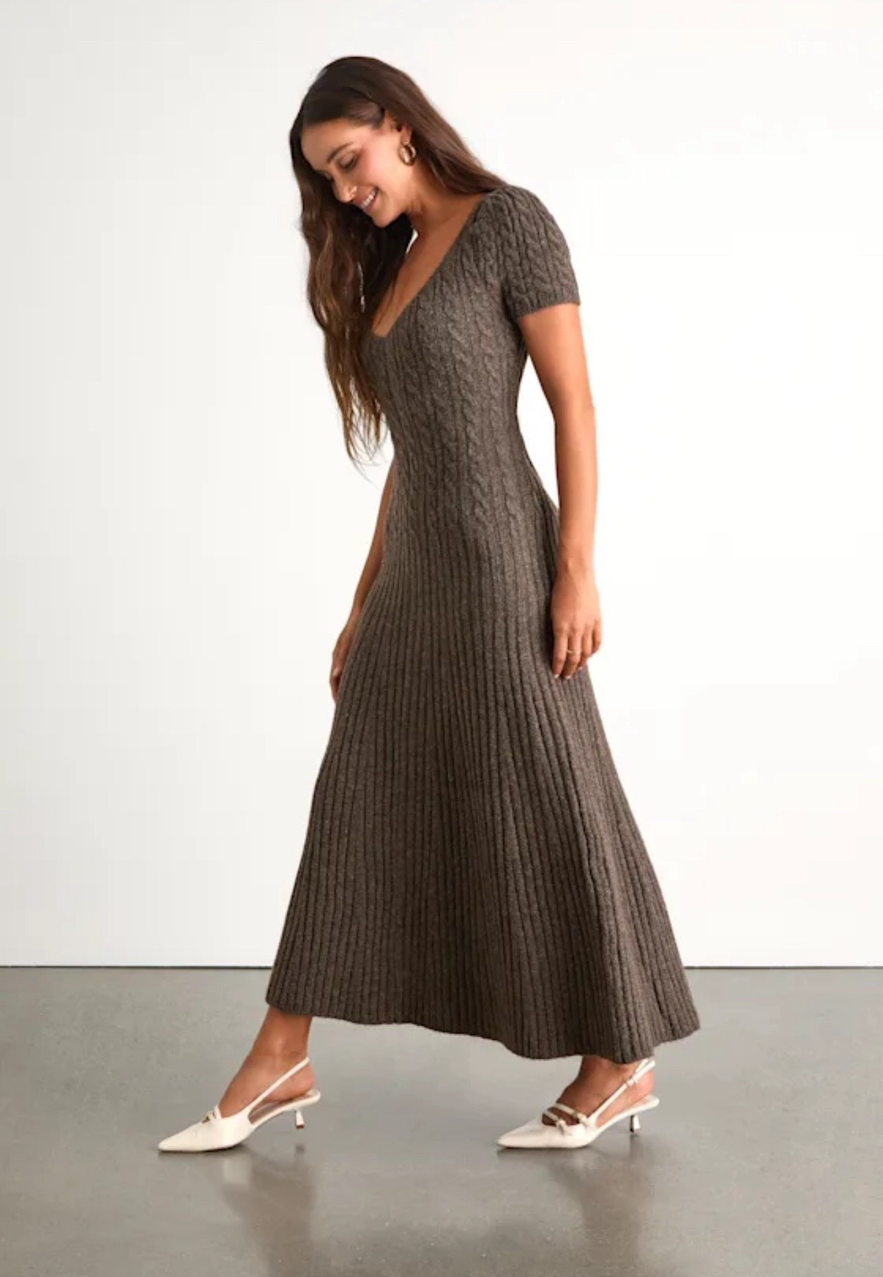 Antonela Heathered Brown Puff Sleeve Sweater Midi Dress


#LTKFindsUnder100