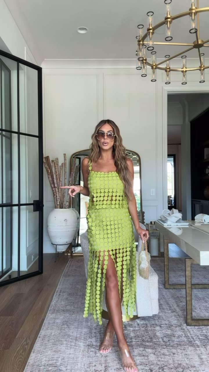 okay how cool is this!!! wearing a small 💚 use code hollie40 for 40% off! 

 