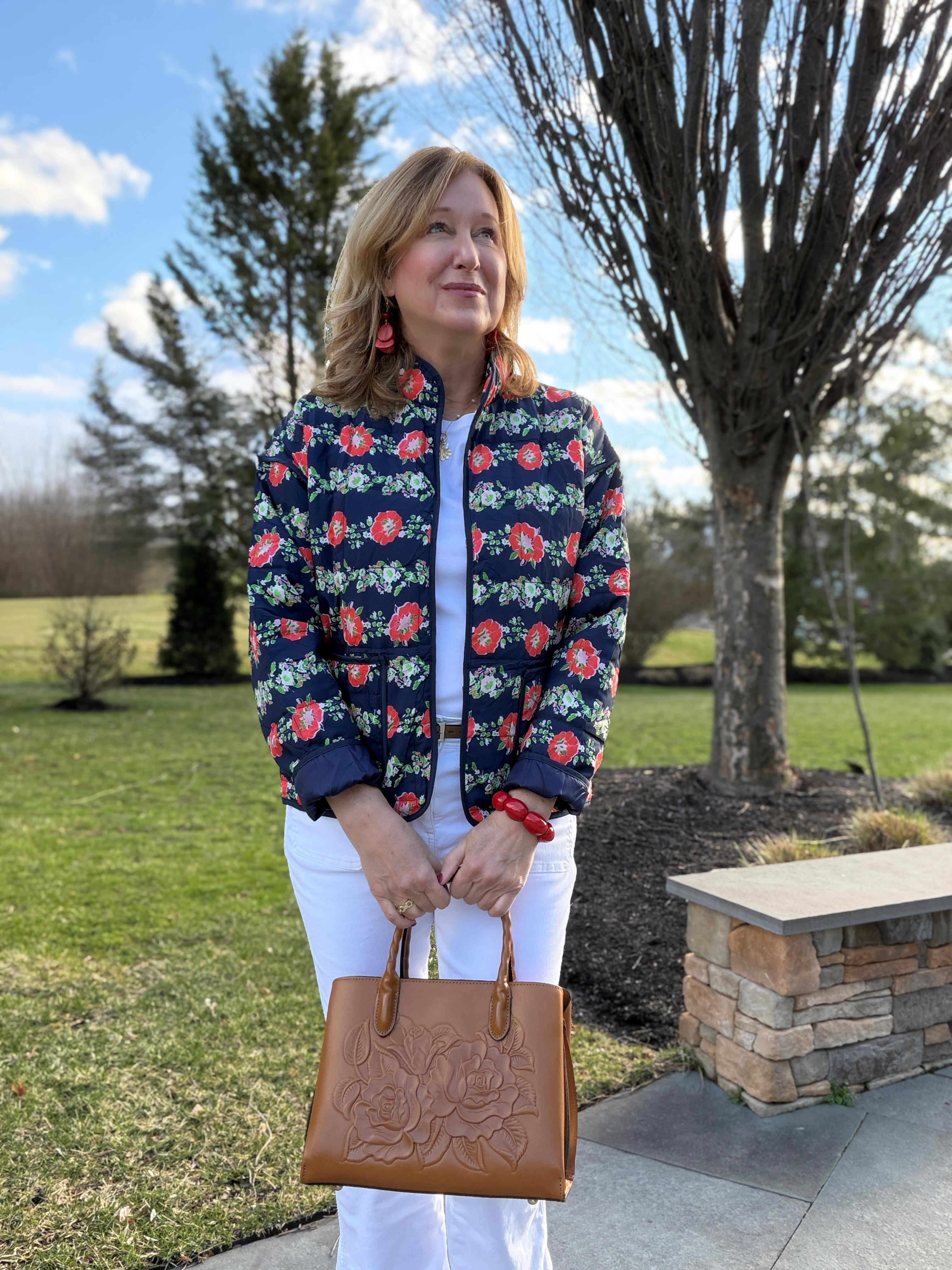Quilted jacket for spring. Easy spring look. 
Comment shop for a direct DM or copy/paste.

https://liketk.it/61Jd3

#LTKSeasonal #LTKOver40 #LTKootd