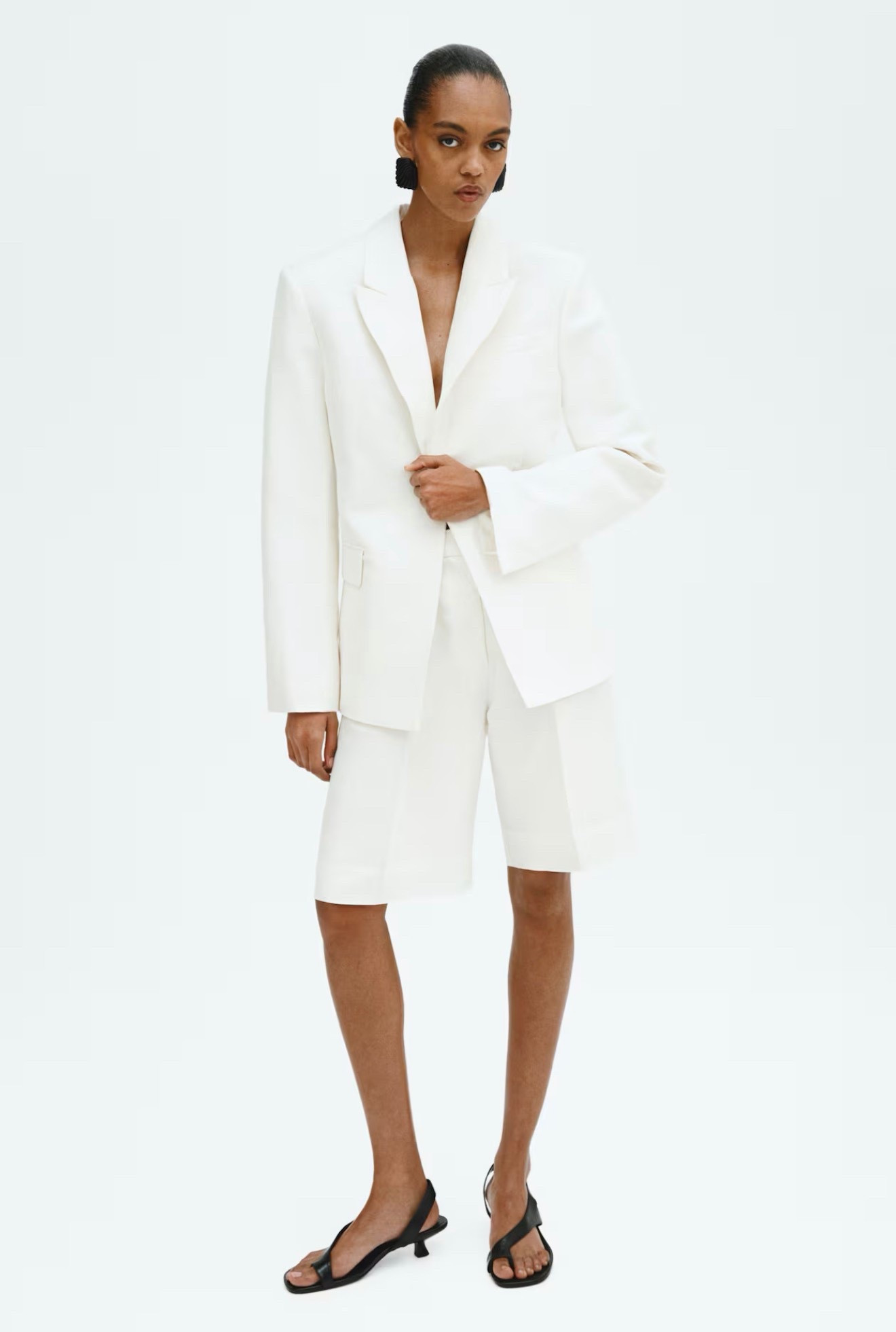 spring outfits 2026

LINEN-BLEND BERMUDA SHORTS
#spring #outfit #easter #office  

#LTKSeasonal #LTKOver40 #LTKPetite