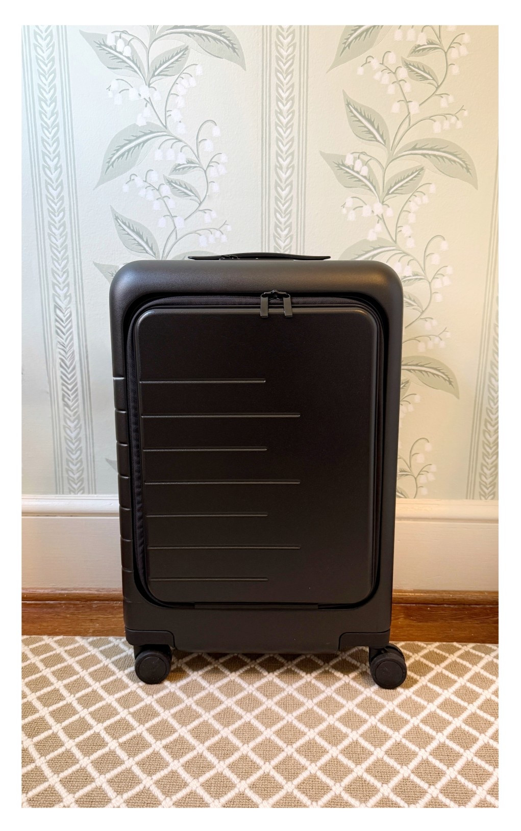 I put together my favorite holiday gifts at Quince, including this swivel carry on bag and other travel essentials. This will come in handy when we plan our first trip with baby next year! #quincepartner @onequince

#LTKTravel #LTKGiftGuide #LTKHoliday