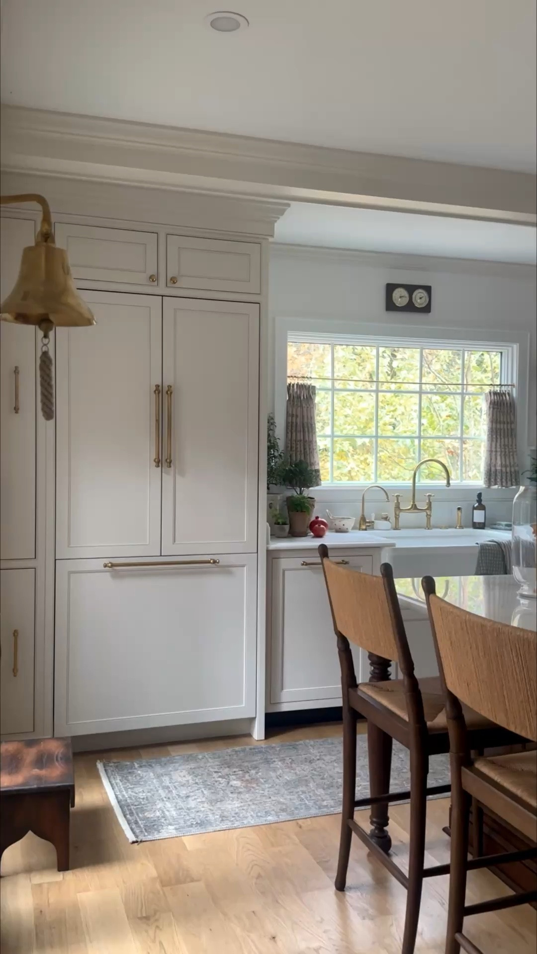 I’ll forever build upon this foundation to layer in color, depth and overall life. Don’t let anyone let you think neutral is boring 😉 If you’re interested in learning more about the specifics of this space, or shopping something specific, simply comment KITCHEN for a message with links! 