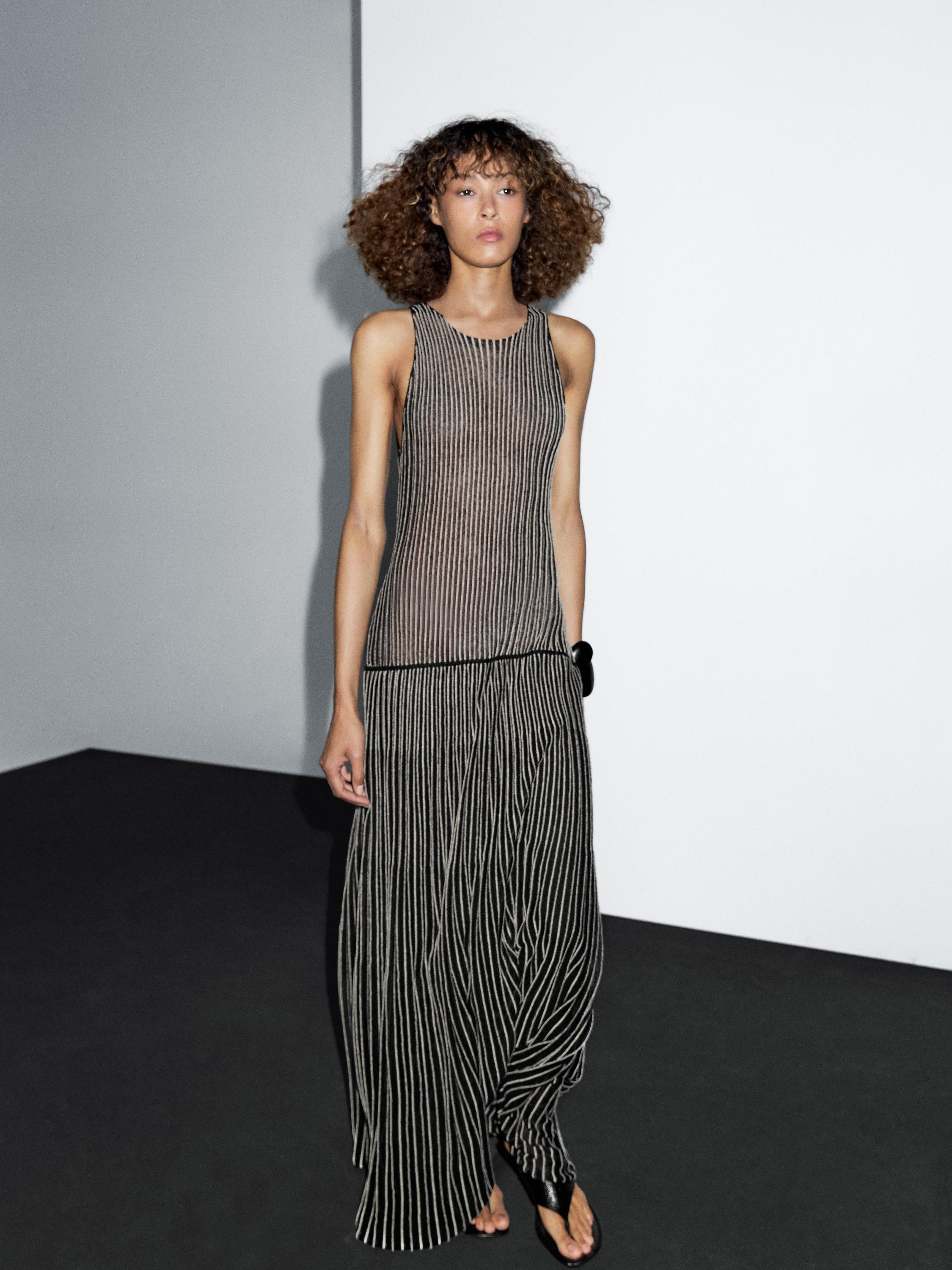 Long pleated knit dress | Massimo Dutti UK