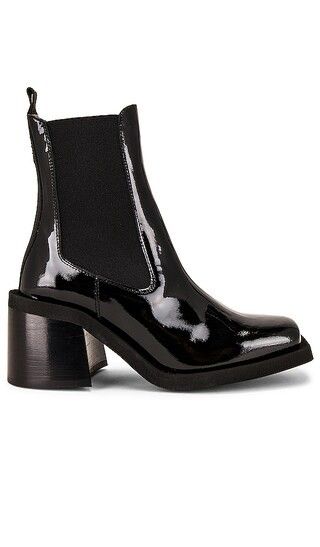 Patent Chelsea Boot in Black | Revolve Clothing (Global)