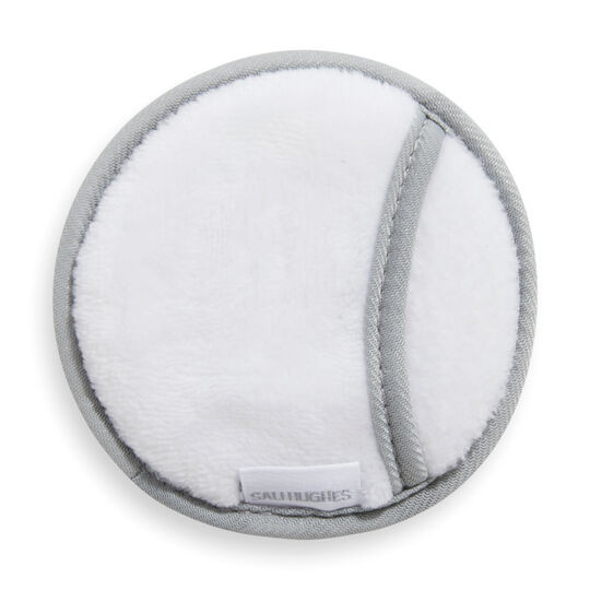 Revolution Skincare X Sali Hughes Shift-Delete Makeup Remover Mitts | Revolution Beauty (UK)