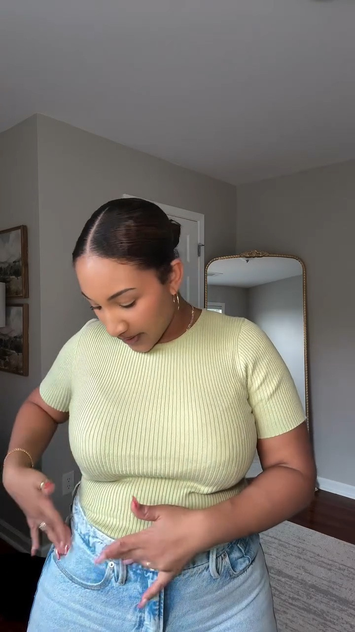 Gotta love the mommy errands 🥹🫶🏽 
@goodamerican 
@naturiumskin 
@doonausa 
#mom #ditl #vlog #baby #family