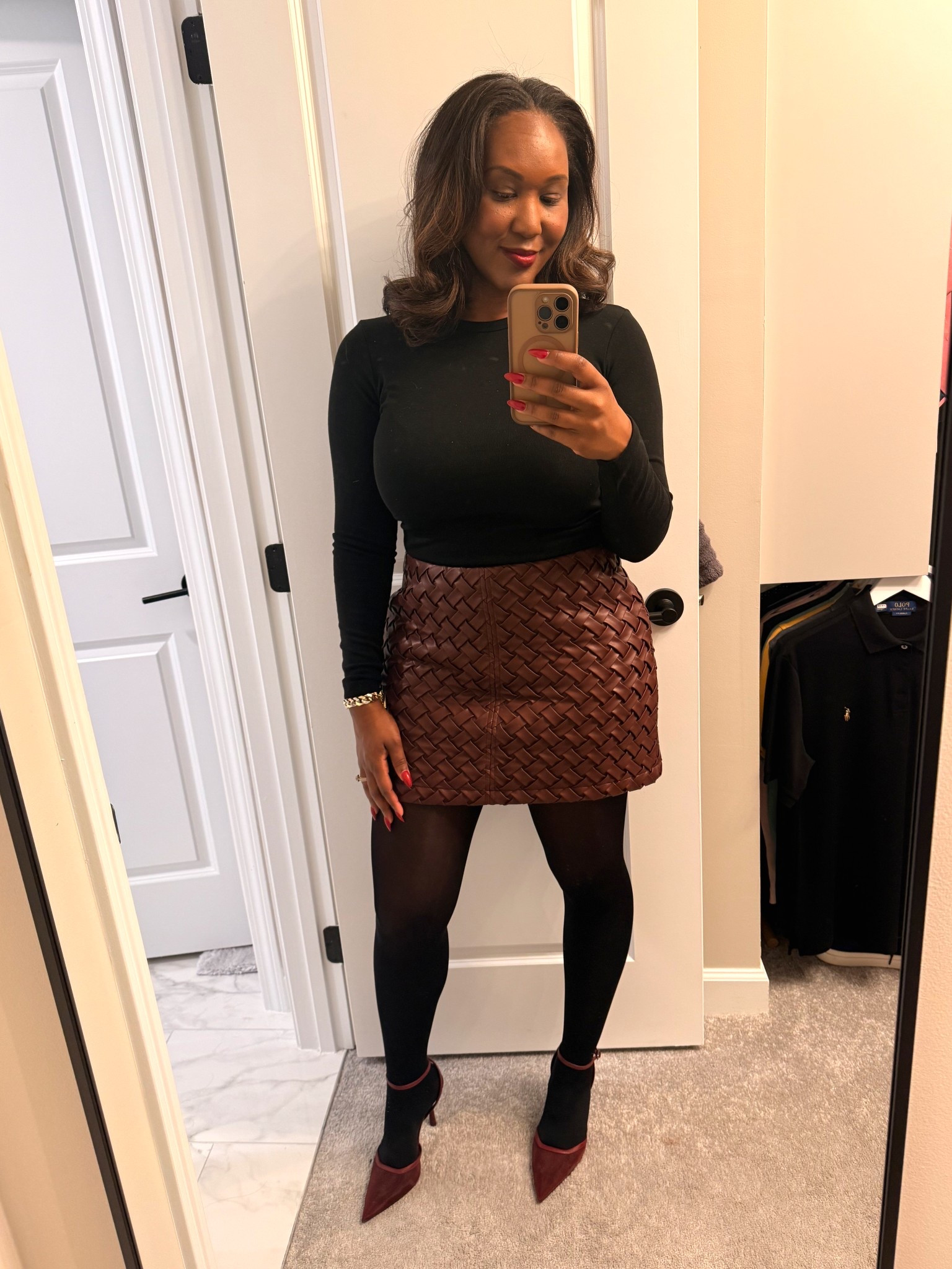 Nothing says date night like a cute mini skirt and I’m in love with this one! 

#LTKMidsize #LTKFindsUnder100 #LTKootd