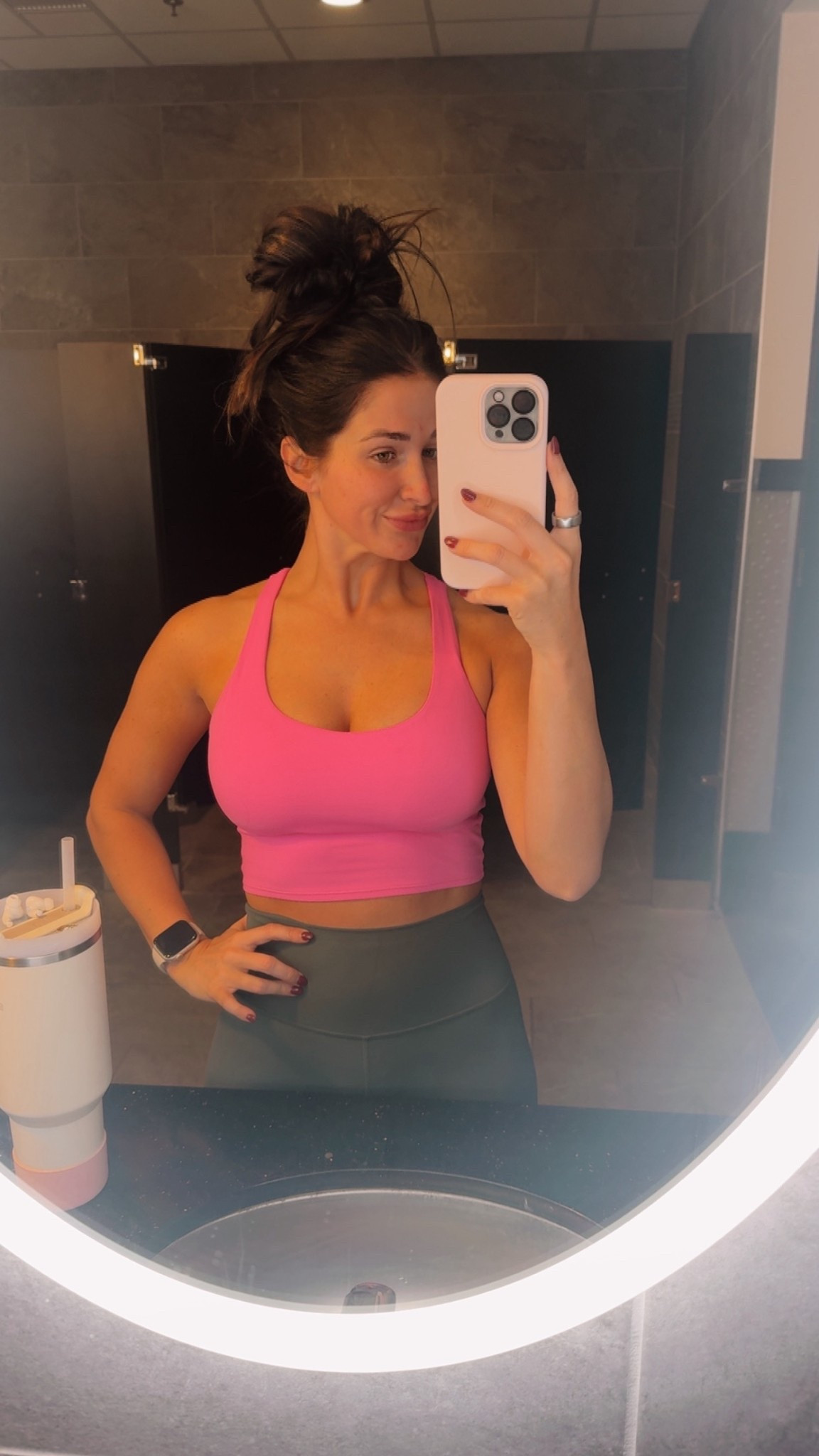 Your reminder that you’ll never regret a workout 💪 Wearing CRZ Yoga! My top is sold out but I linked some similar!

#LTKActive