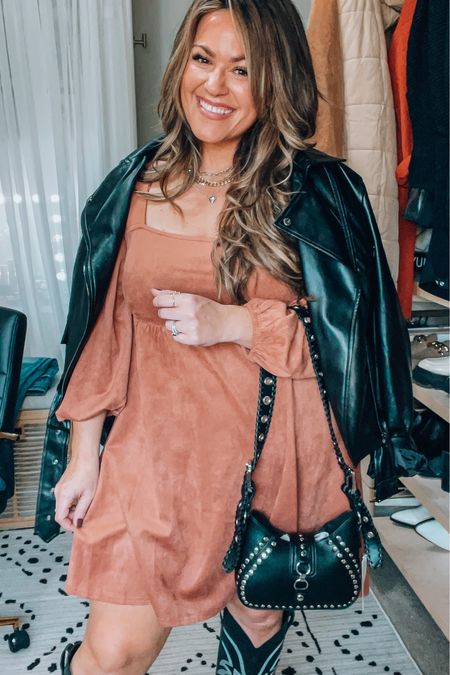 Pink Lily fall outfit try on haul -midsize 14 
*CODE: 20TARYN saves you $ 
Faux leather moto jacket xxl (sized up for my thick arms 
Stretchy faux shade fall dress (xl) tts 


#LTKstyletip #LTKSeasonal #LTKcurves