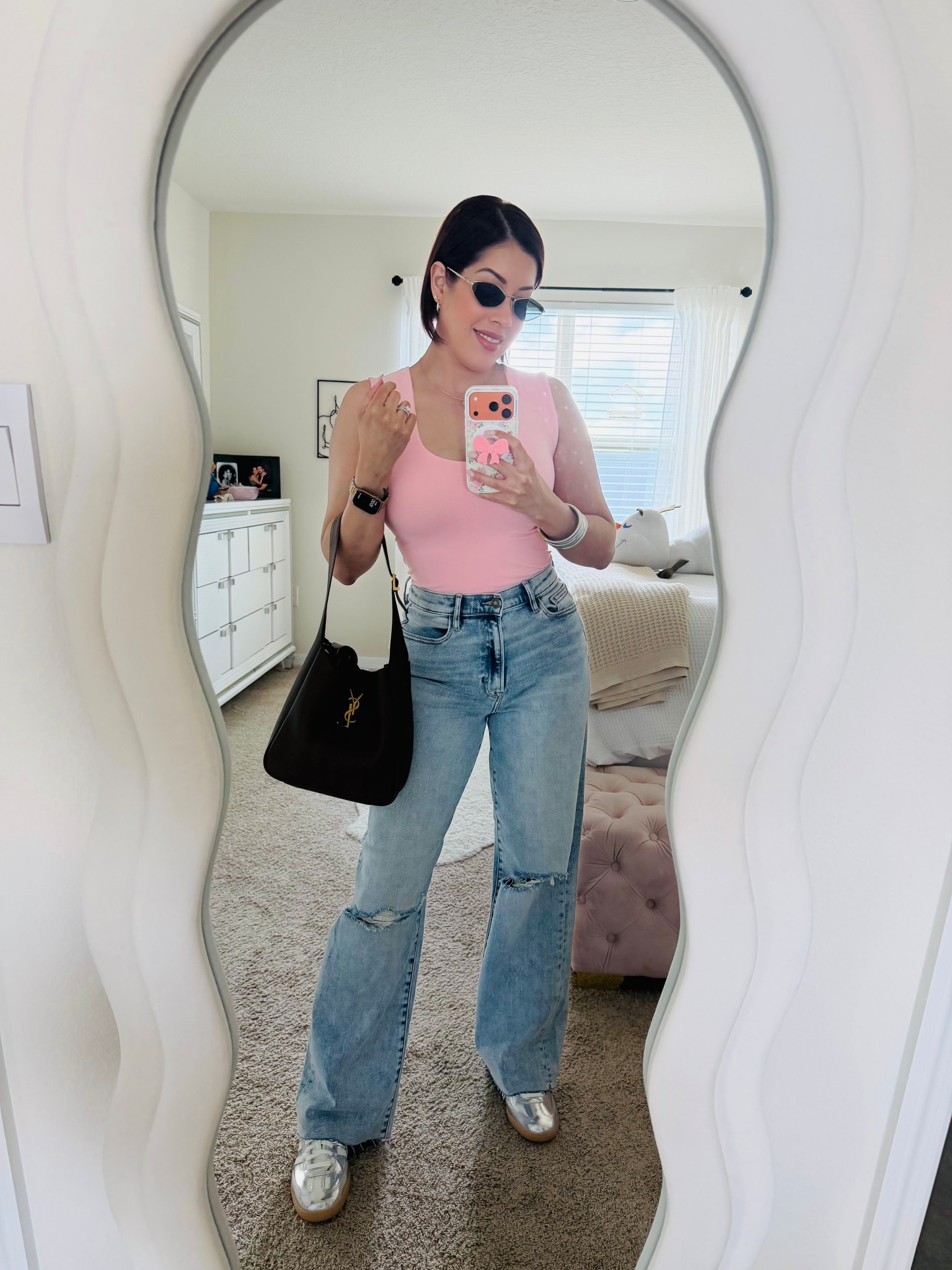 Running errands but make it cute ✨
Easy, comfy, and still put together for a busy day. This @vici  outfit is one of those throw-on-and-go looks that somehow still feels styled. Everything is linked on my LTK! 🛍️

#LTKstyle #ErrandOutfit #ViciCollection #EverydayStyle #LTKfinds #spring #jeans #pinktop

#LTKSpringSale #LTKSaleAlert #LTKootd