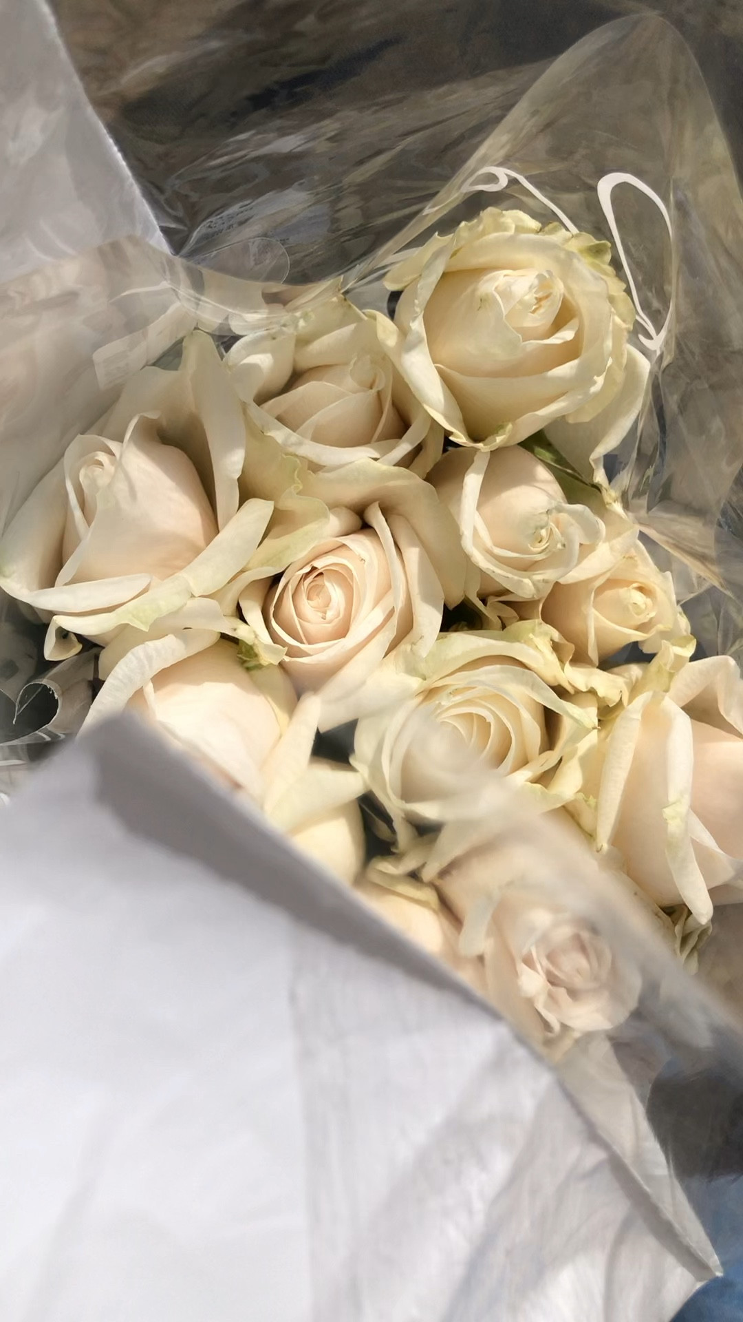 Fresh flowers always! 🤍

#LTKhome #LTKwedding #LTKVideo