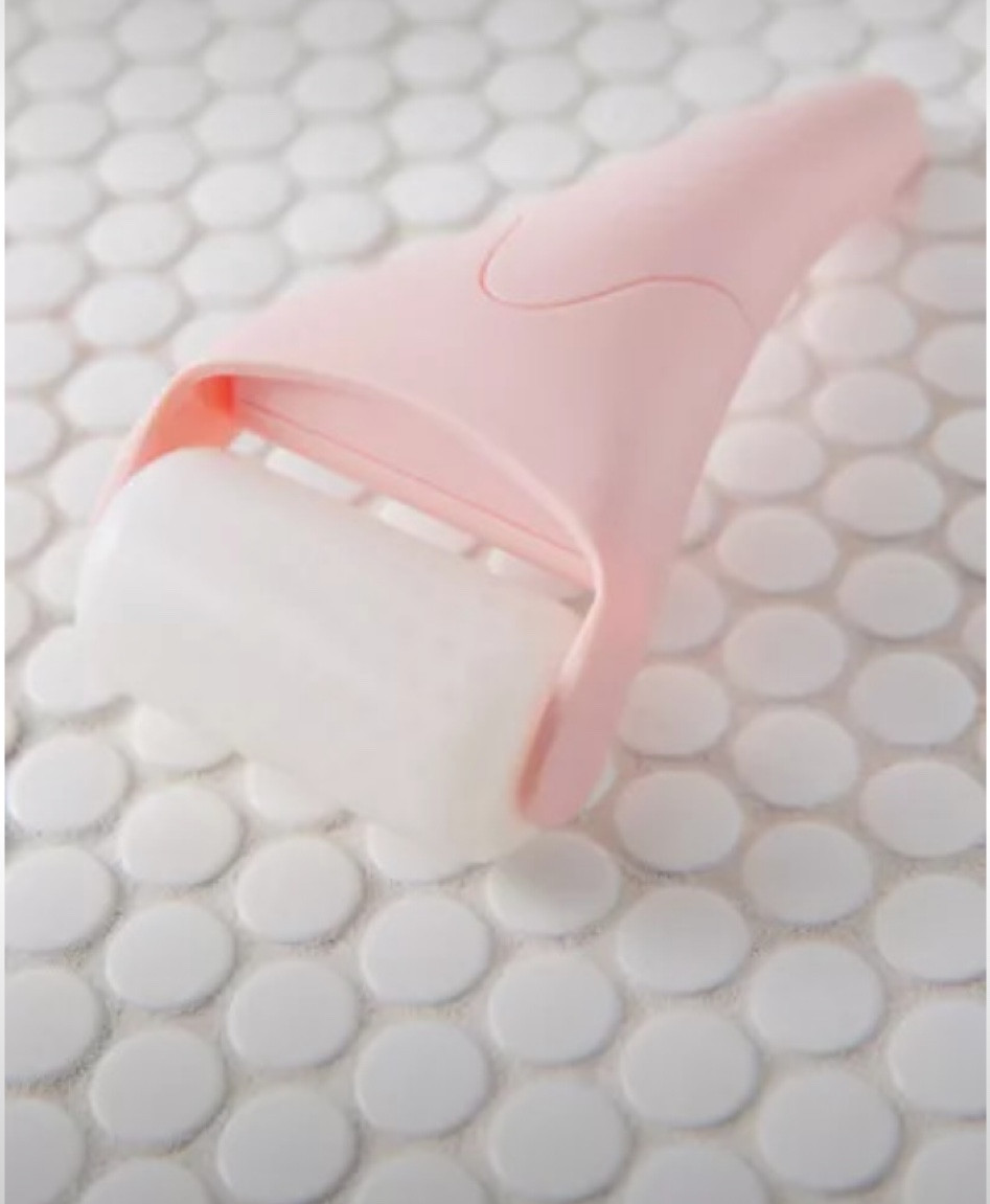 The PERFECT face roller! Pop it in the freezer, then roll your face after cleansing to depuff - Can be used AM + PM. 🧊

#LTKbeauty #LTKGiftGuide #LTKHoliday