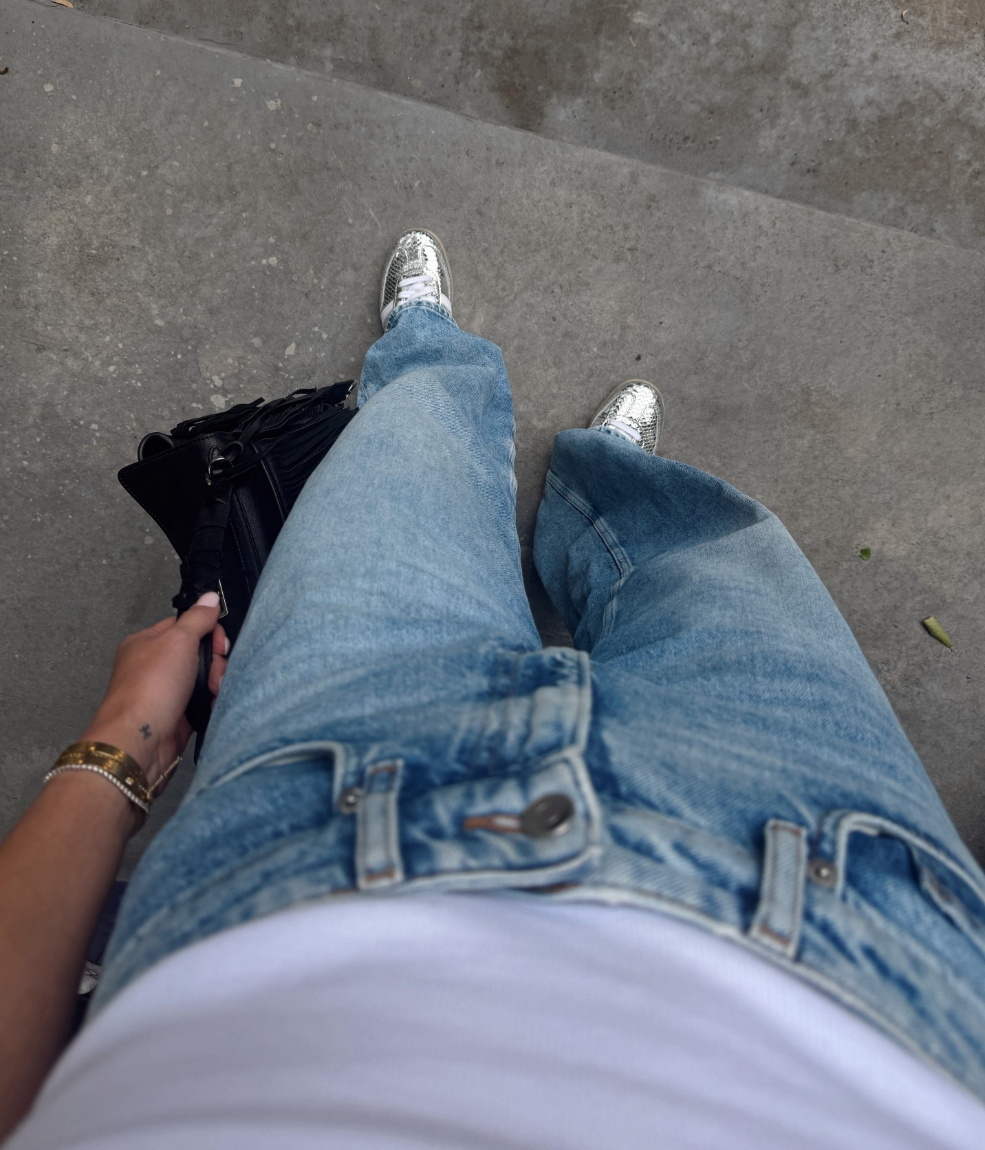 I’ve been living in these silver adidas sneakers!

#LTKootd