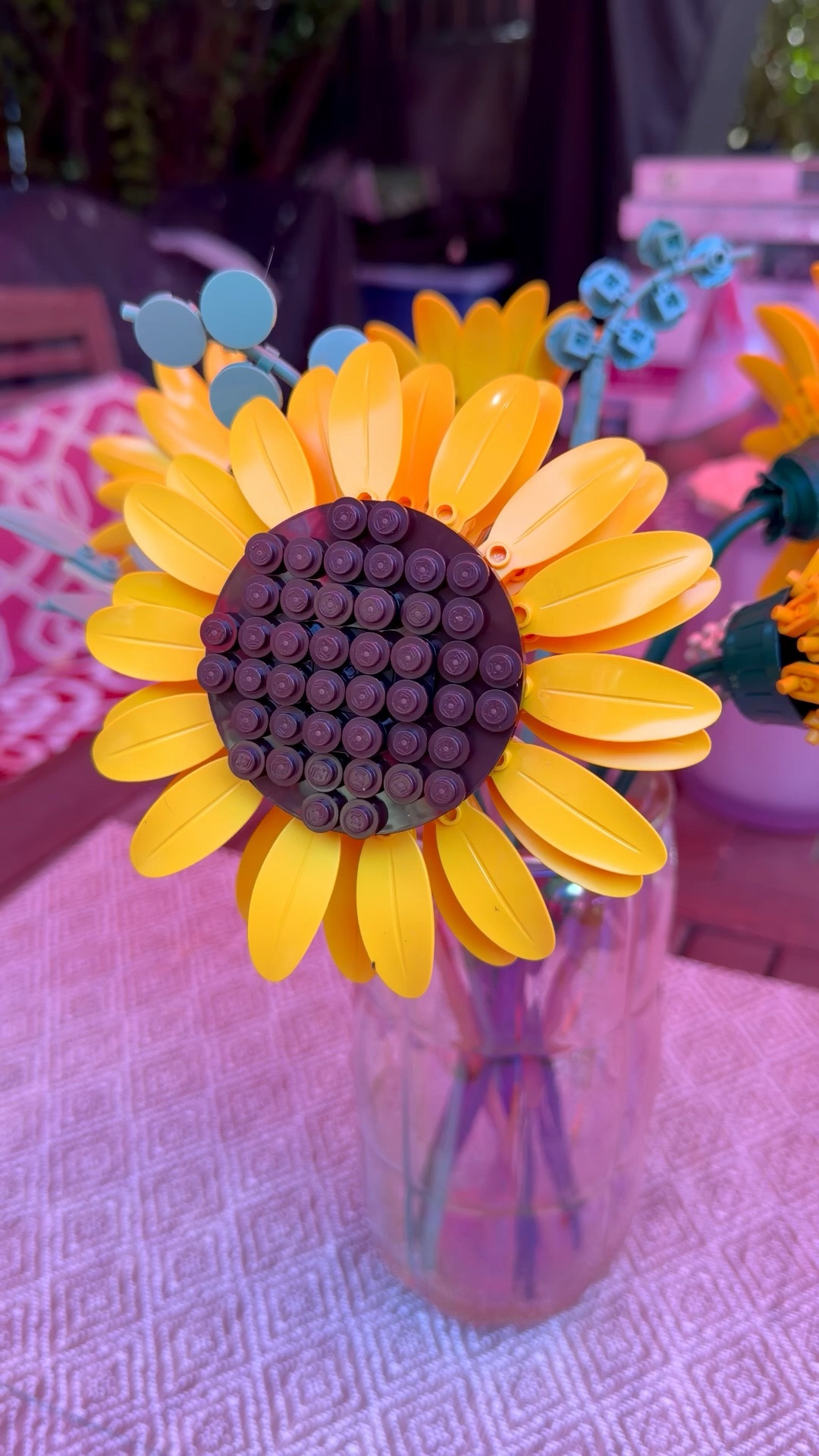 Little lego sunflowers to keep me busy. Now I always have flowers on my table 

win win 🤗

#LTKHome #LTKdayinmylife #LTKSaleAlert