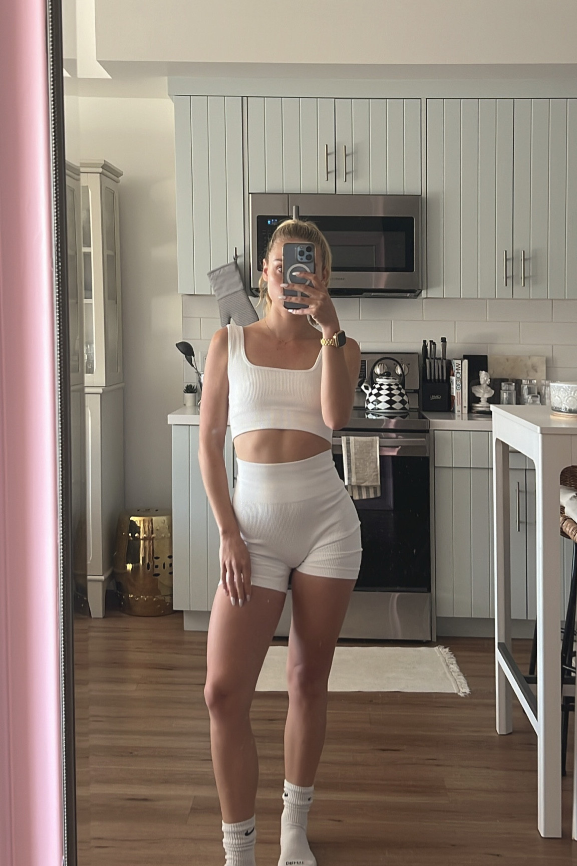 Workout set from Amazon (size S) #workoutset #amazonfind #pilatesoutfit #gymfit

#LTKfit #LTKFind #LTKunder50