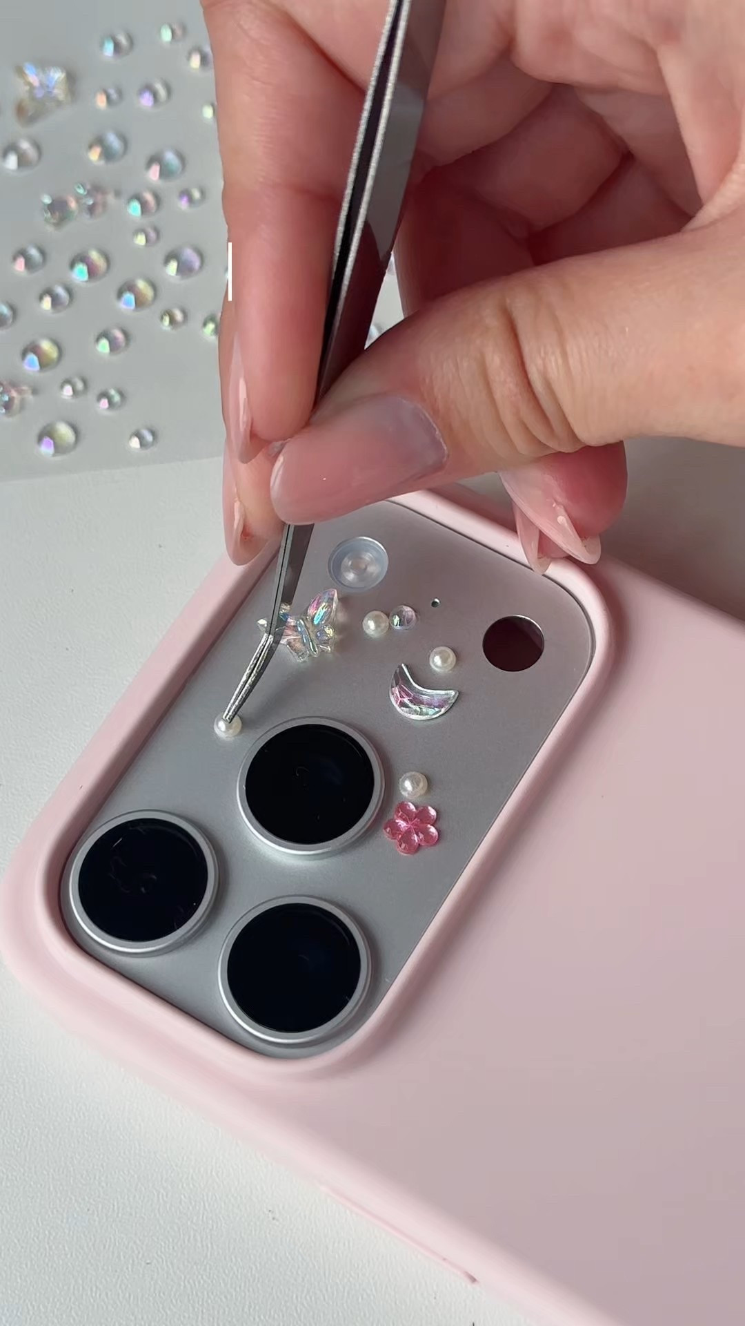 Decorating my iphone 17 pro 

#LTKxAmazon #LTKsale #LTKautumn