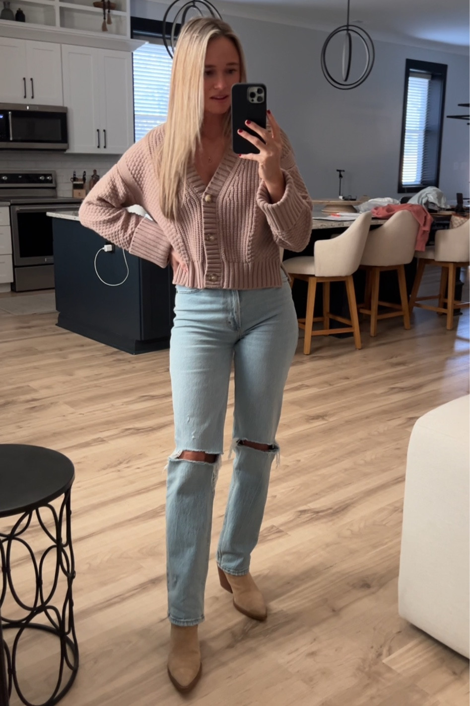 Fall Outfit 2024 Fall Date Night Outfit
Top - XS
Jeans - 25 Regular