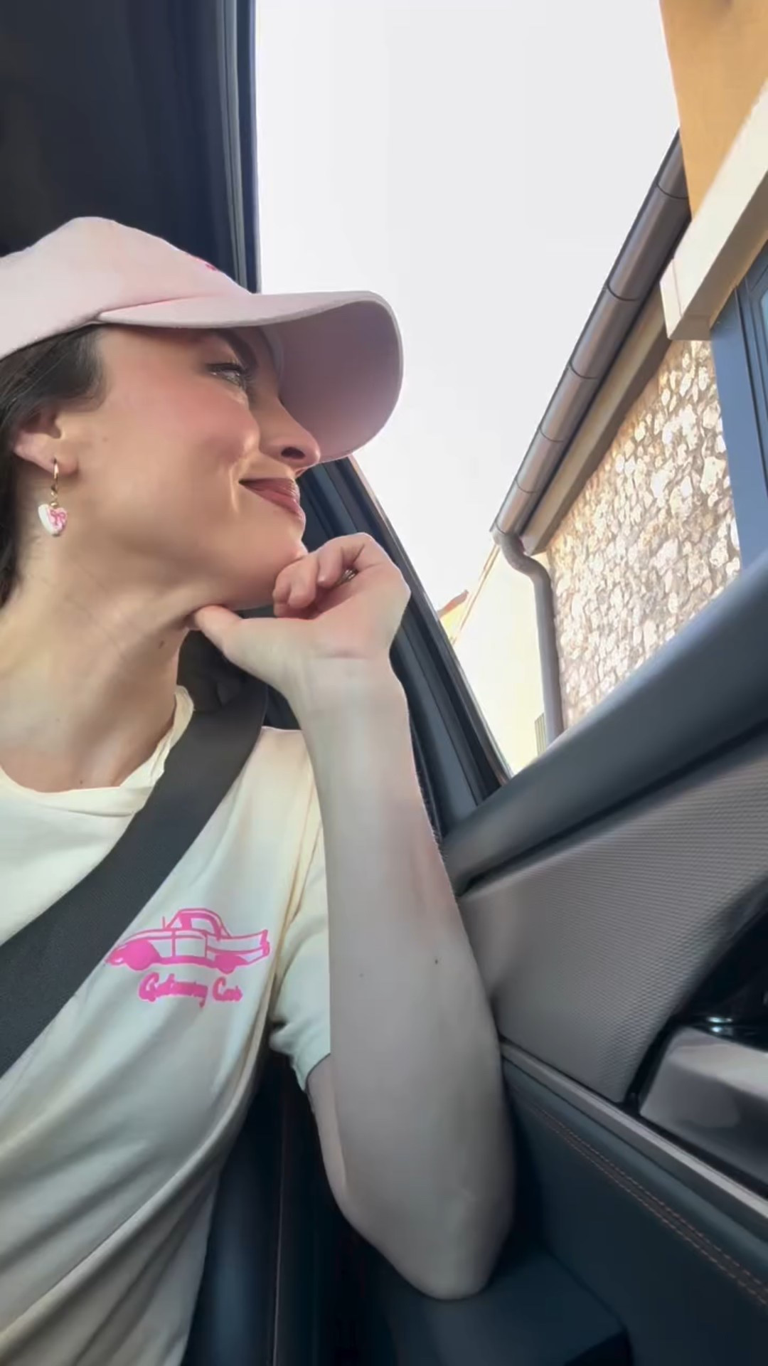 ✨I love that we did a surprise reveal it just made me feel like I stepped straight out of the makeover scene on the best girlie movie! 🤩

My hair is living its best life thanks to @belindadoeshair 💘 

She didn’t just fix my hair, she brought it back to life! Beyond loving my new hair, I had such a  fun time with her!  What a true gem of a woman! 💎 

If you’re looking for a hair miracle (big or small!), Belinda 👏🏼 is 👏🏼 your 👏🏼 girl 👏🏼

Thank you for everything, I left feeling beautiful and with a new friend! 🫶🏼🎀💖

#momof3 #makeover #haircut #hairgoals #mommymakeover