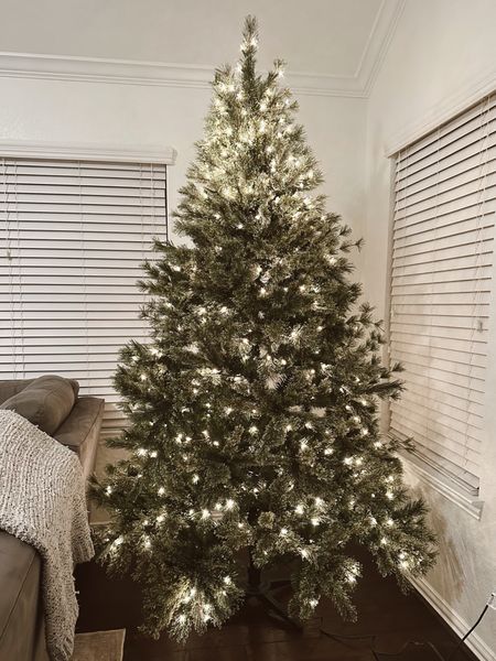 Christmas trees are 50% off at Michael’s right now! I just picked up this beauty and I’m in love! 7.5 feet & pre-lit for only $199!!!

#LTKHoliday #LTKSeasonal #LTKhome