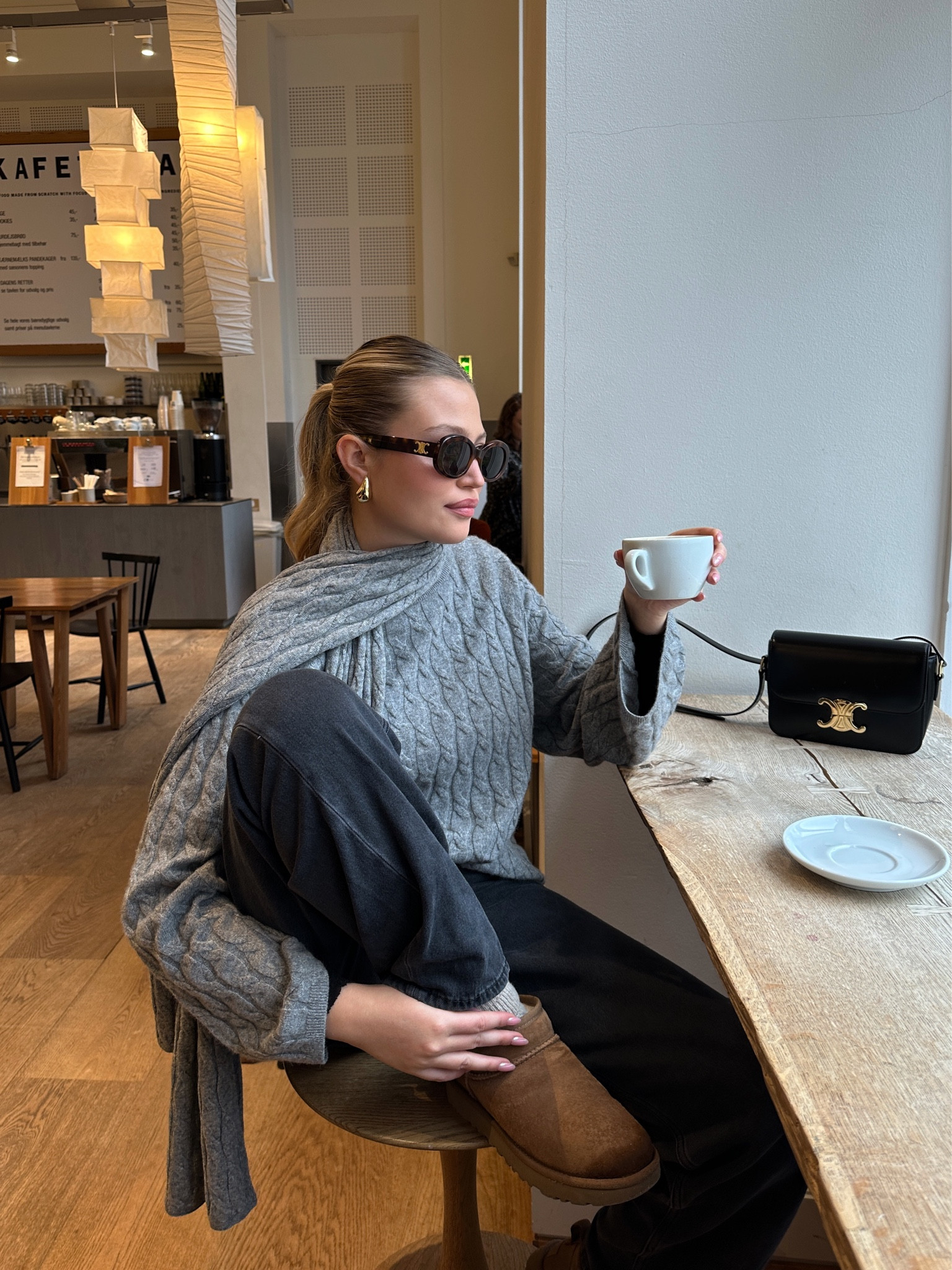 Wrapped up #minimalatyle #cashemire #fall

#LTKGiftGuide #LTKCyberWeek #LTKSeasonal