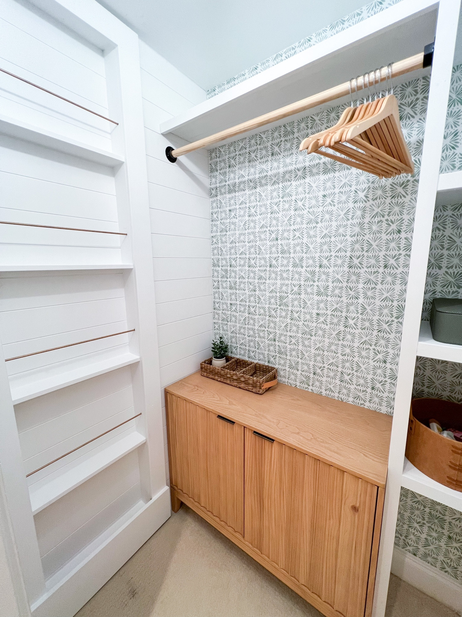 Here’s what I used to build the coolest secret door for our guest room closet!



#LTKhome