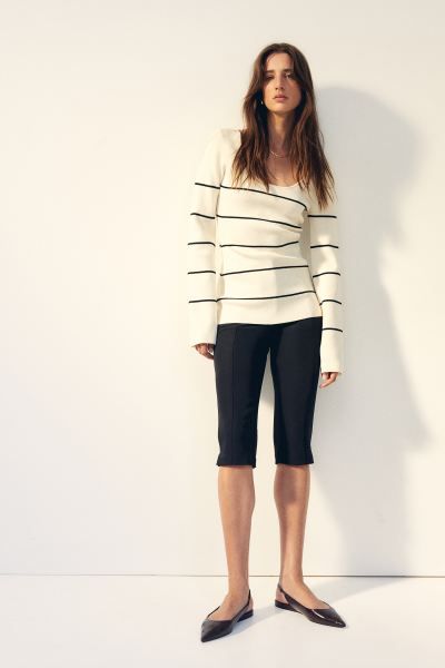 Scoop-neck Sweater - Low-cut Neckline - Long sleeve - Cream/striped - Ladies | H&M US | H&M (US + CA)